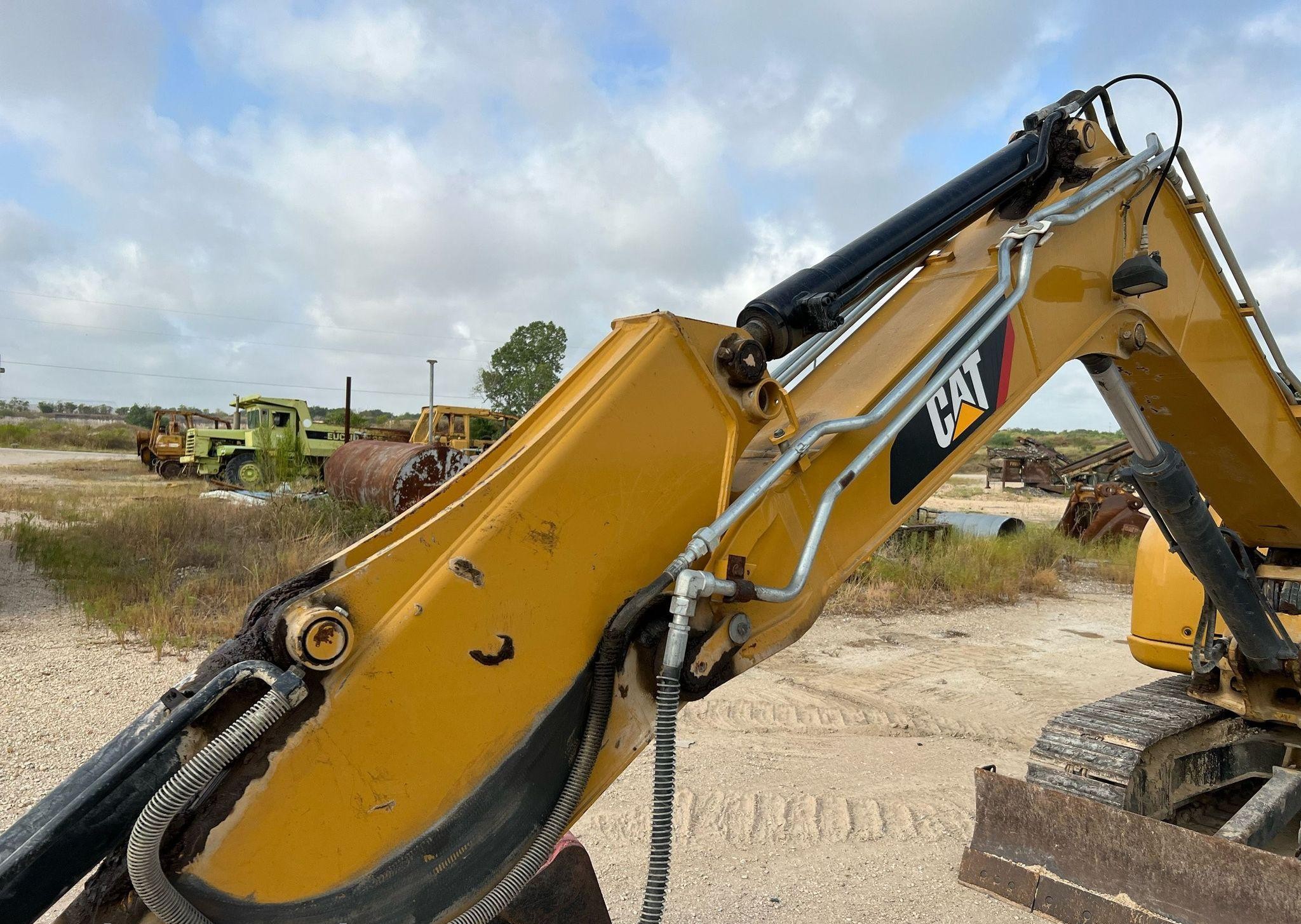 gallery 2016 Caterpillar 308E2 CR mini excavator
