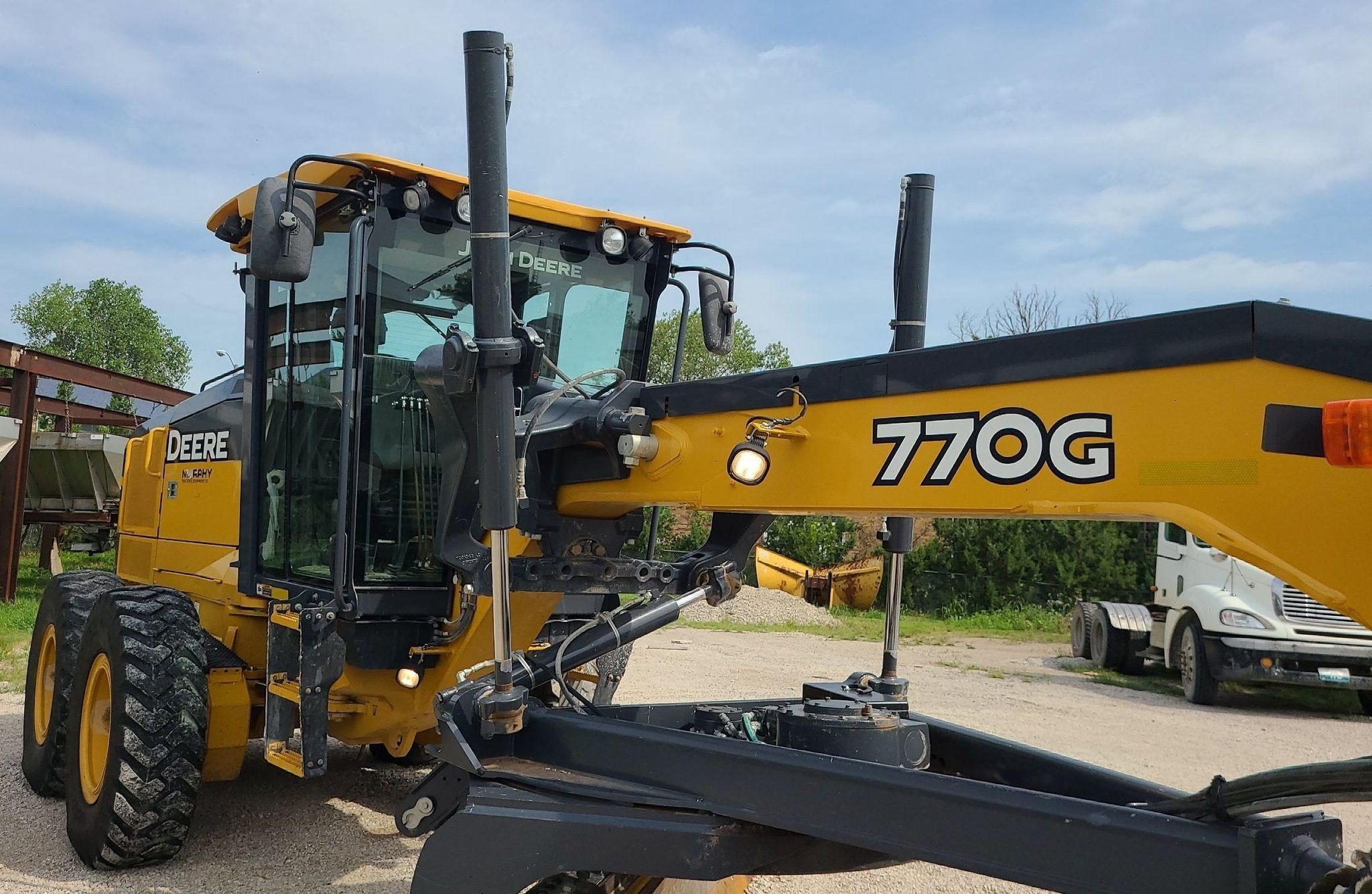 gallery 2016 John Deere 770G motor grader