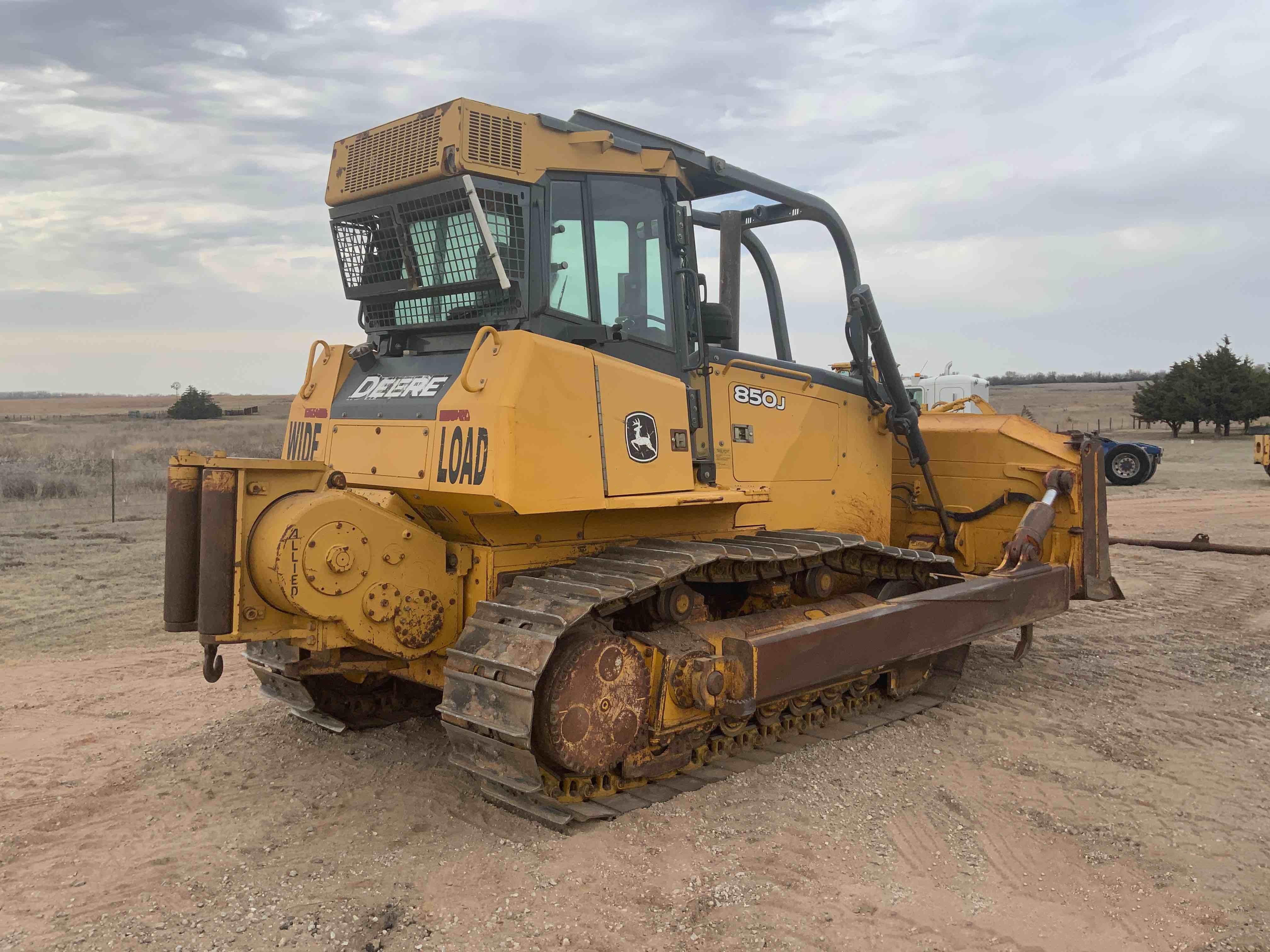 gallery 2007 John Deere 850J Dozer