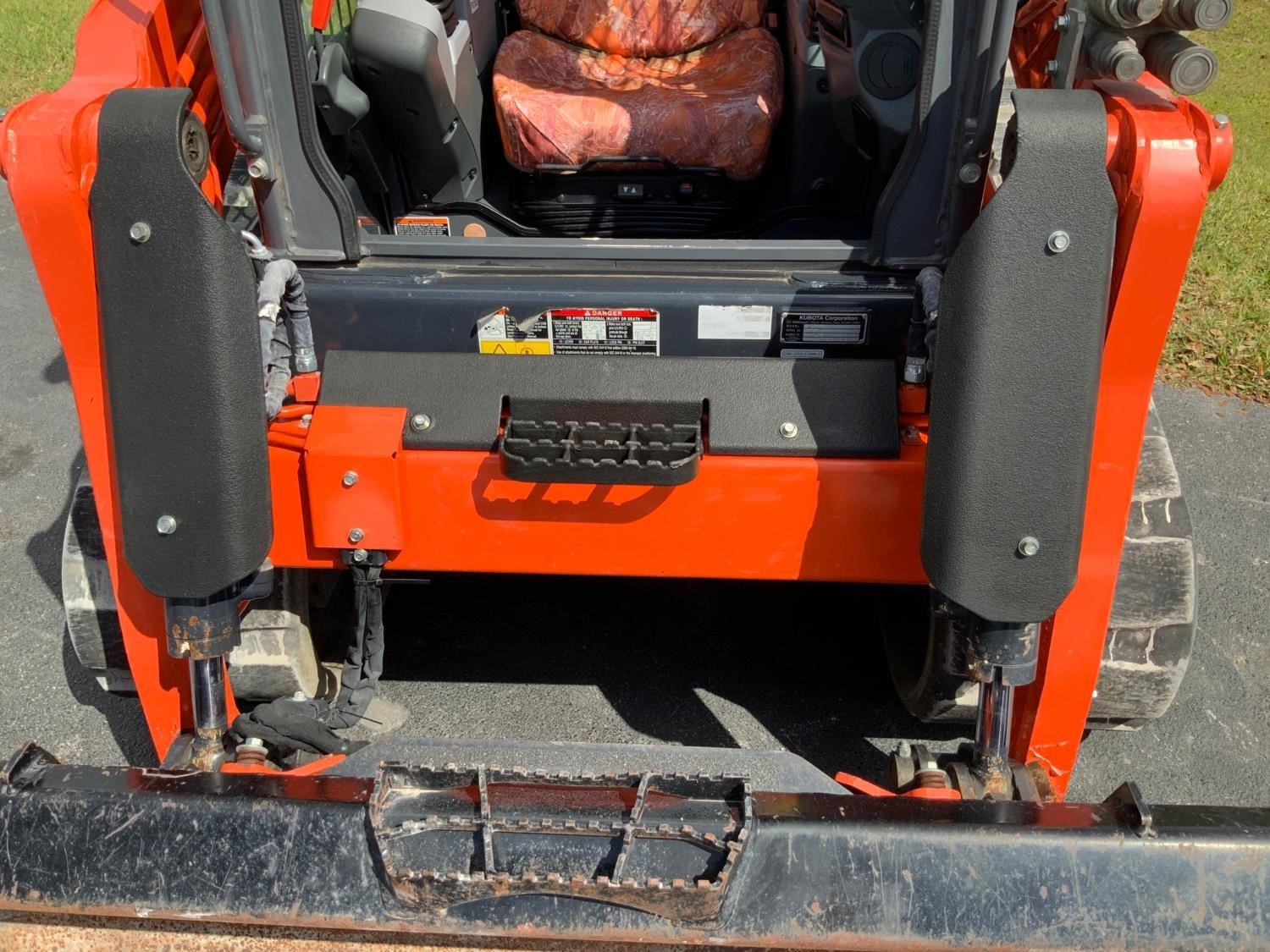 gallery 2018 Kubota SVL75-2 Compact TrackLoader
