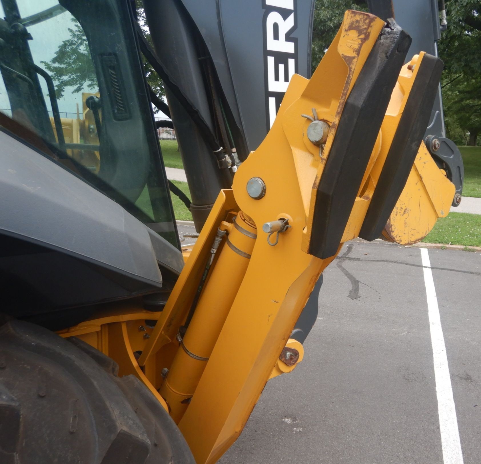 gallery 2015 John Deere 410L backhoe
