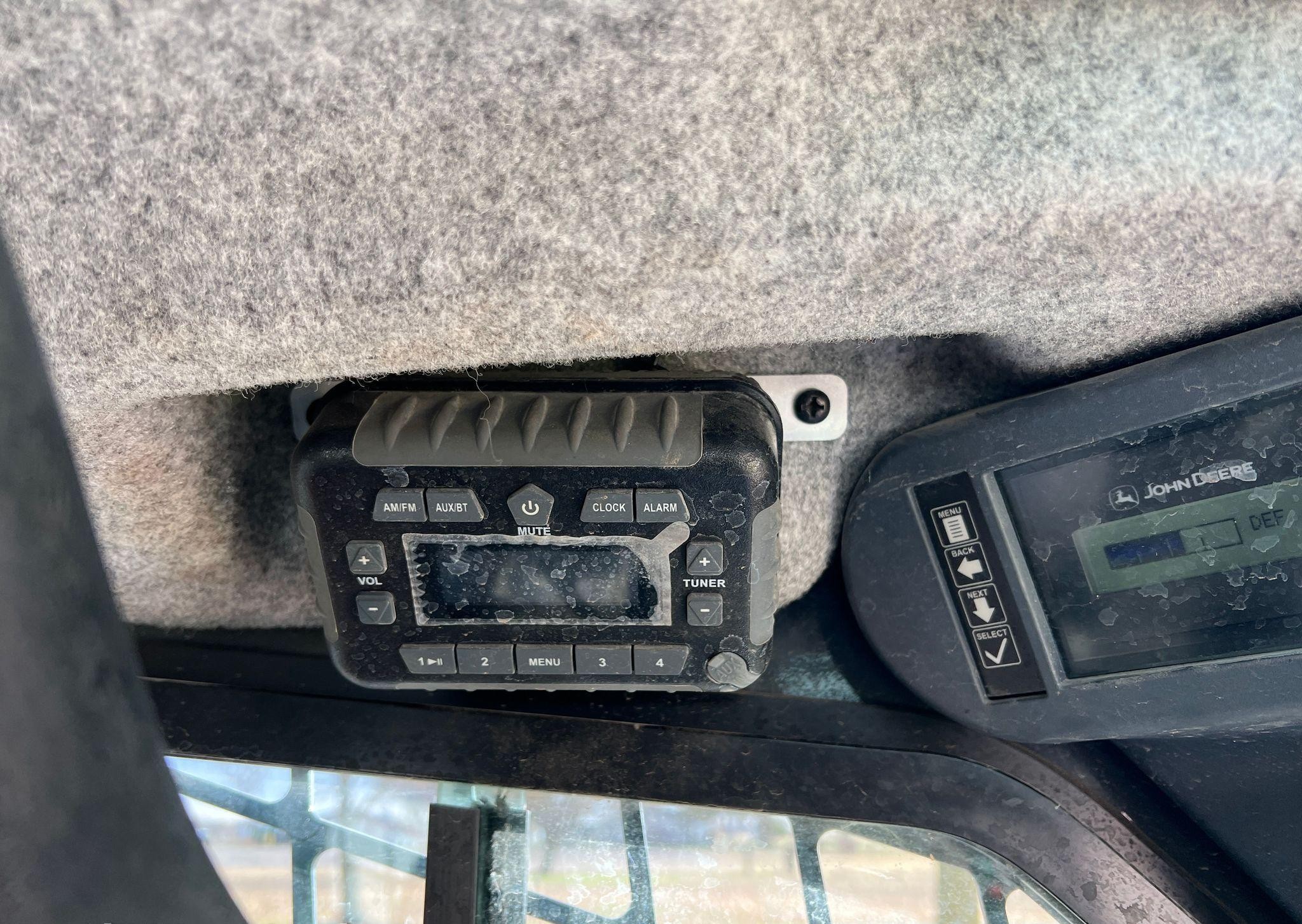 gallery 2019 John Deere 333G  tracked skid steer loader