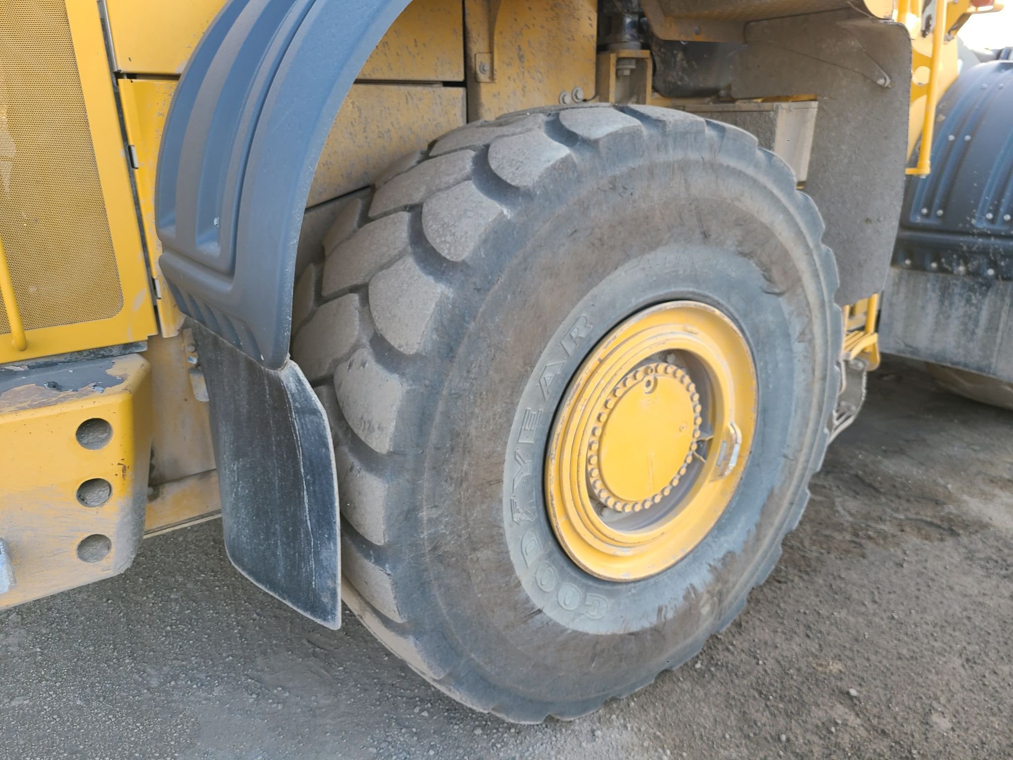 gallery 2009 John Deere 844K wheel loader
