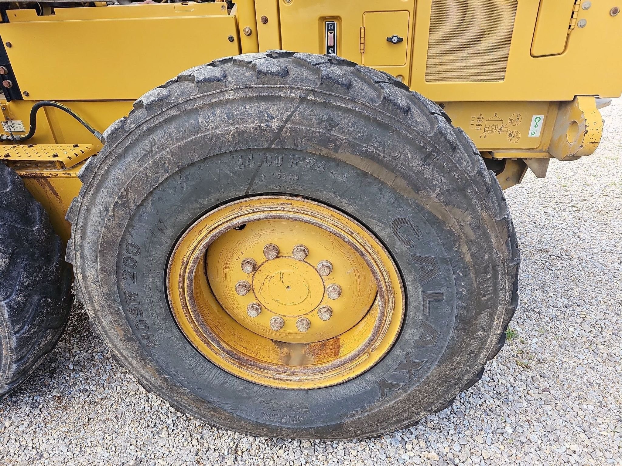 gallery 2013 Caterpillar 12M2 VHP Plus motor grader