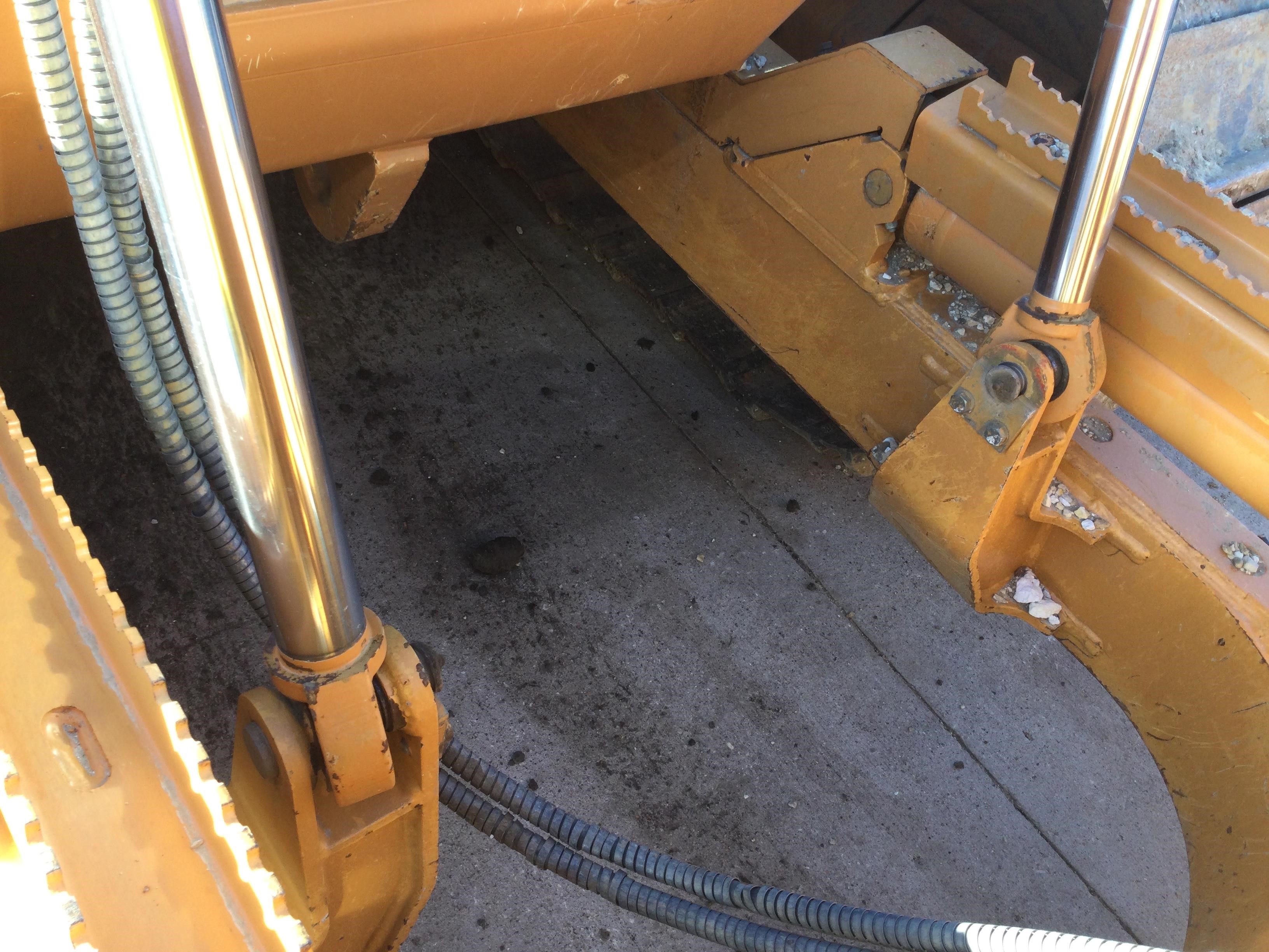 gallery 2008 Case 1650L LGP Dozer