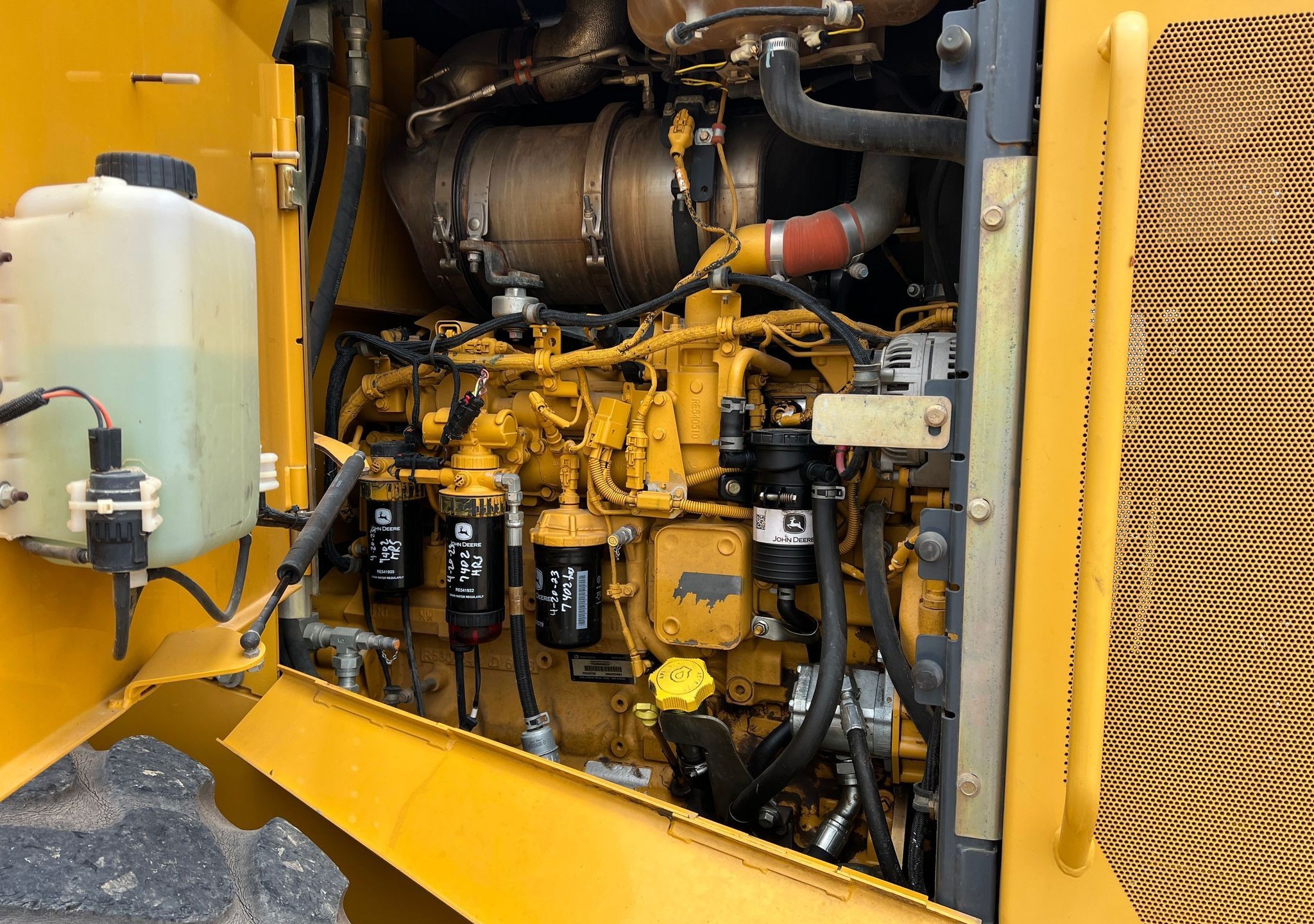 gallery 2012 John Deere 524K wheel loader