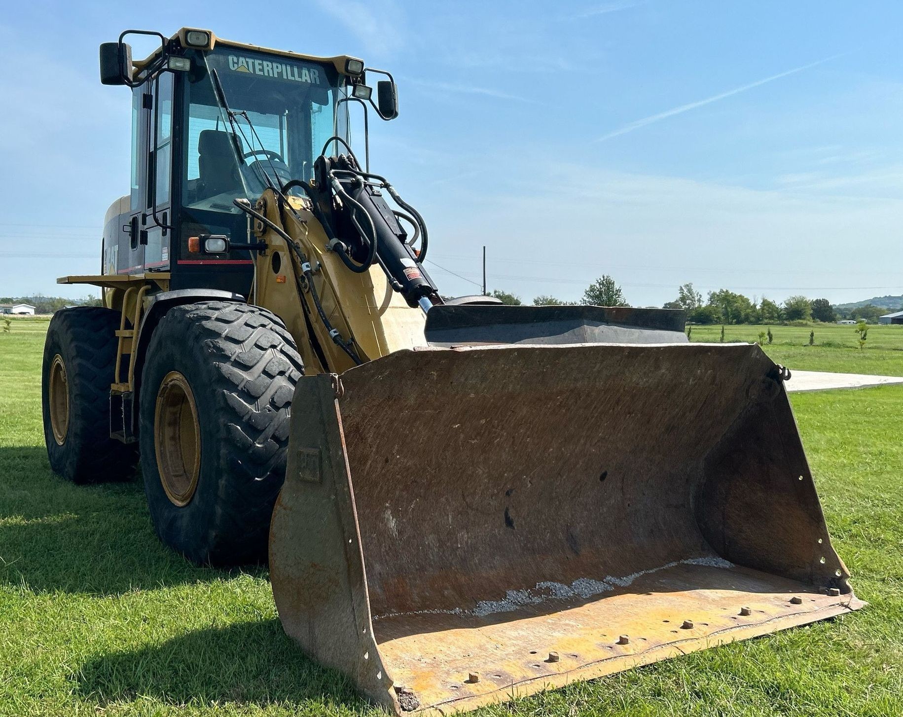 gallery 2001 Caterpillar 924G wheel loader