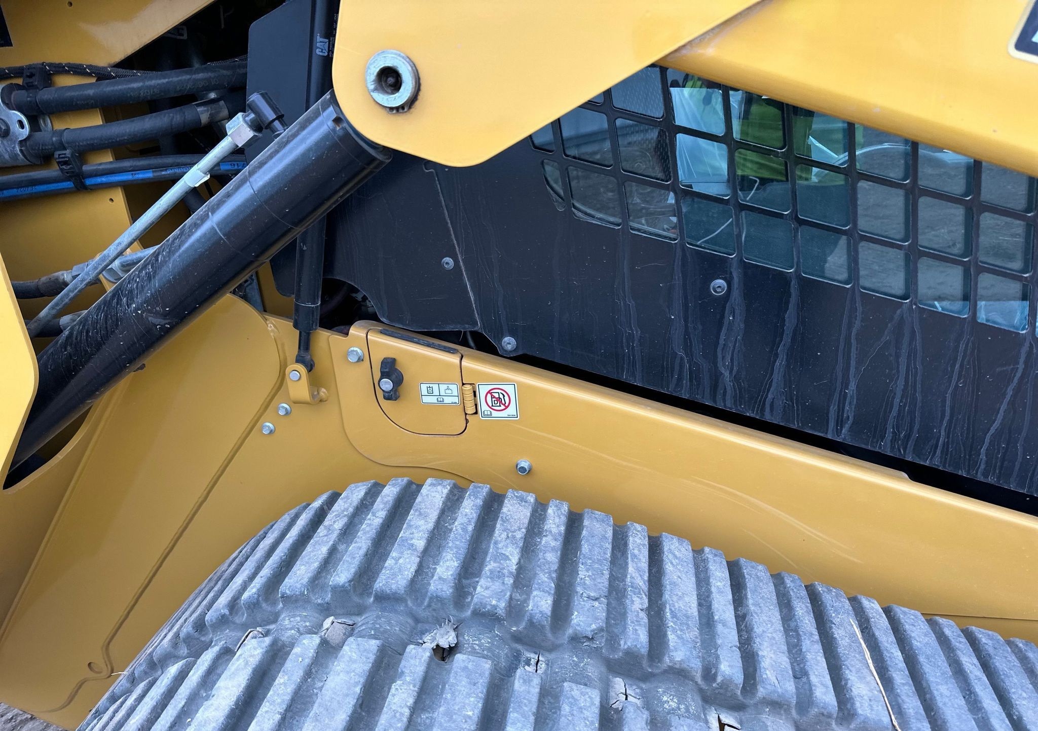 gallery 2022 Caterpillar 289D3 tracked skid steer loader