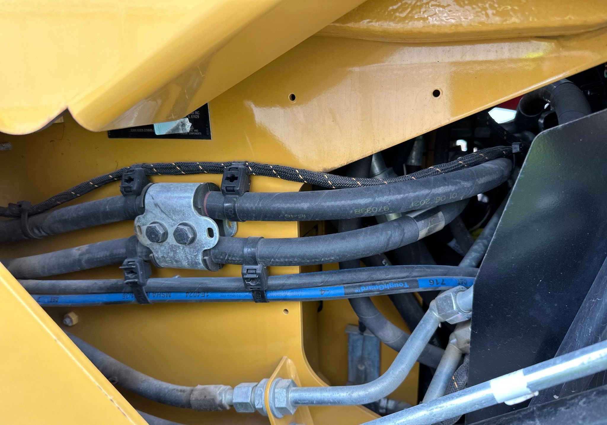 gallery 2022 Caterpillar 289D3 tracked skid steer loader