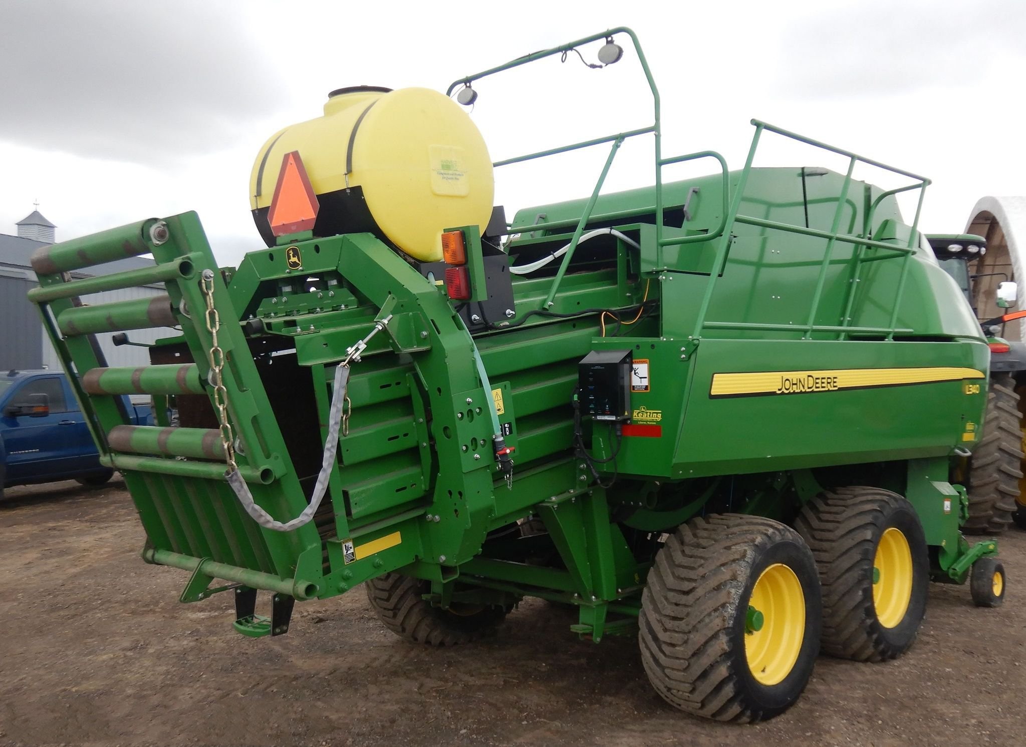 gallery 2016 John Deere L340 square baler