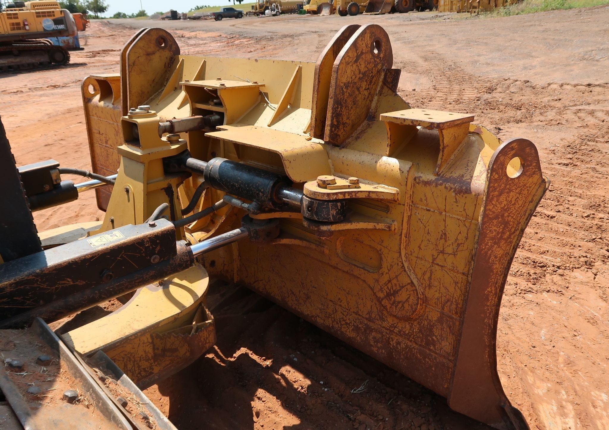 gallery 2014 Caterpillar D6K2 XL dozer