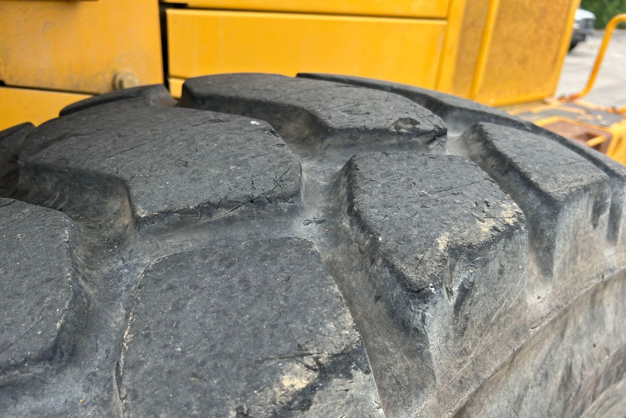 gallery 2008 John Deere 544J wheel loader