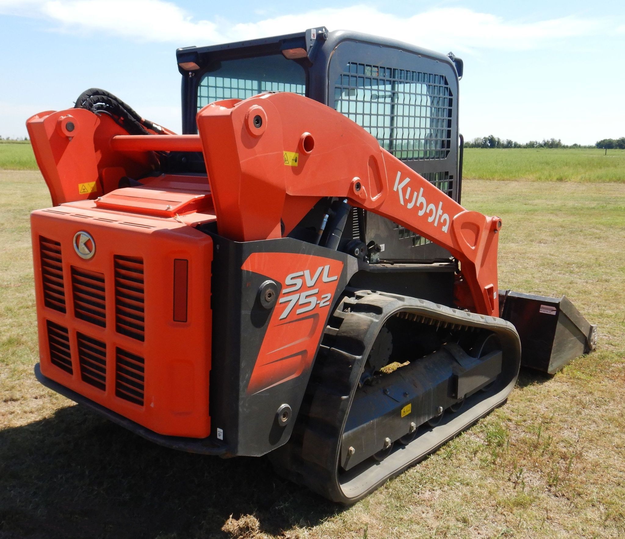 gallery 2021 Kubota SVL75-2  tracked skid steer loader