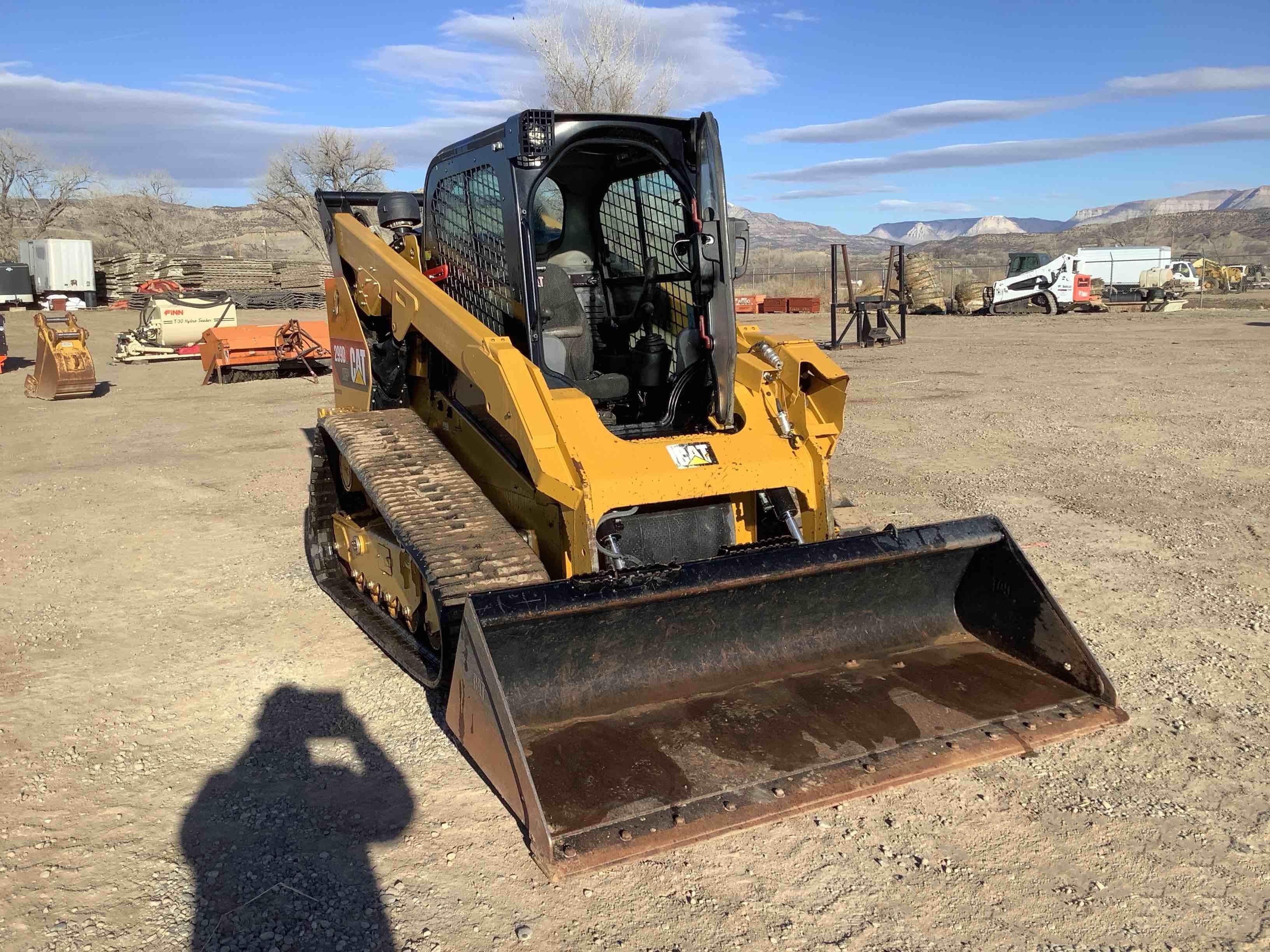 gallery 2019 Caterpillar 299D2 XHP Compact Track Loader