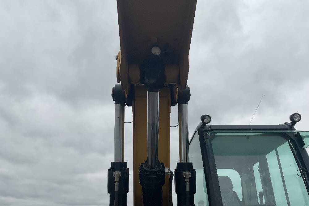 gallery 2011 Caterpillar M322D Wheeled Excavator