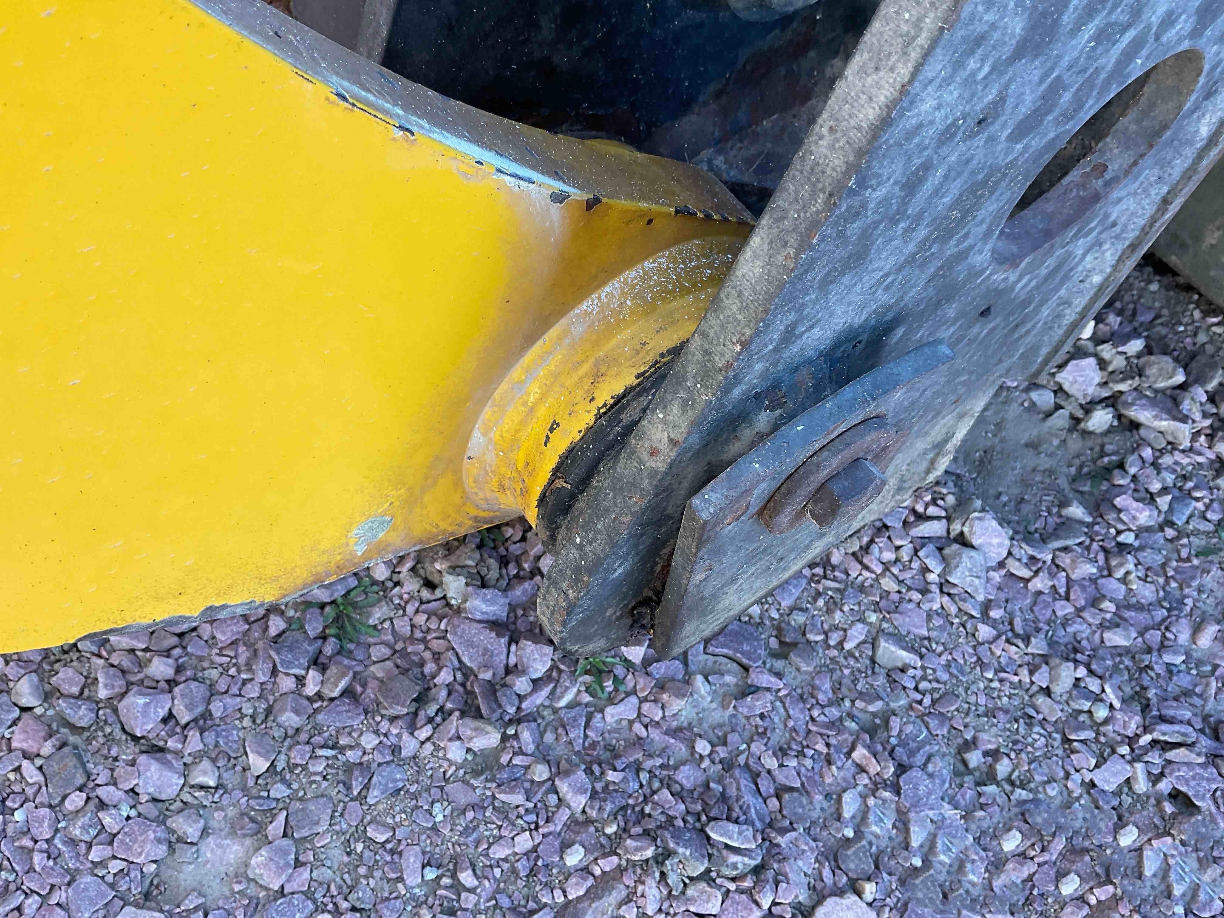 gallery 2019 Komatsu WA270-8 Wheel Loader