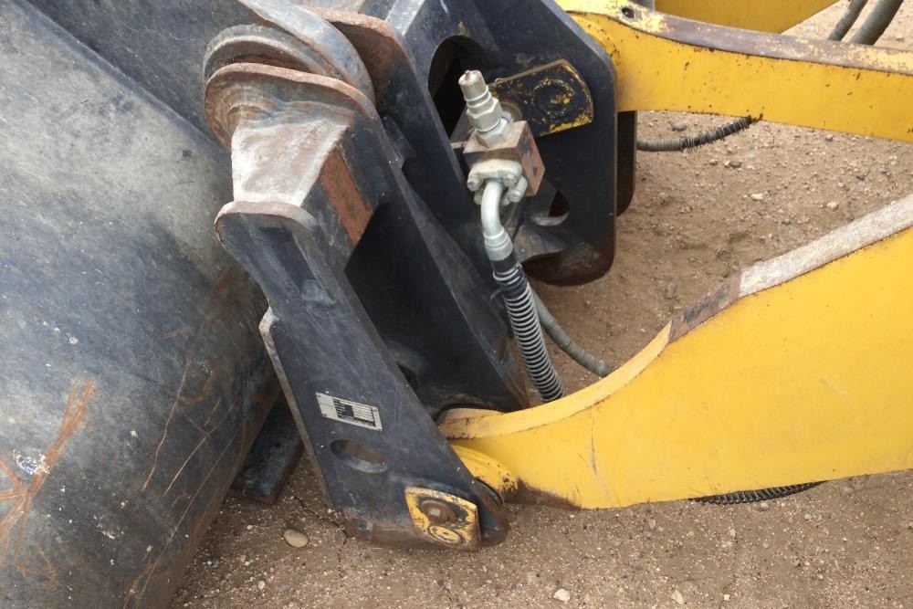 gallery 2018 Komatsu WA270-8 Wheel Loader