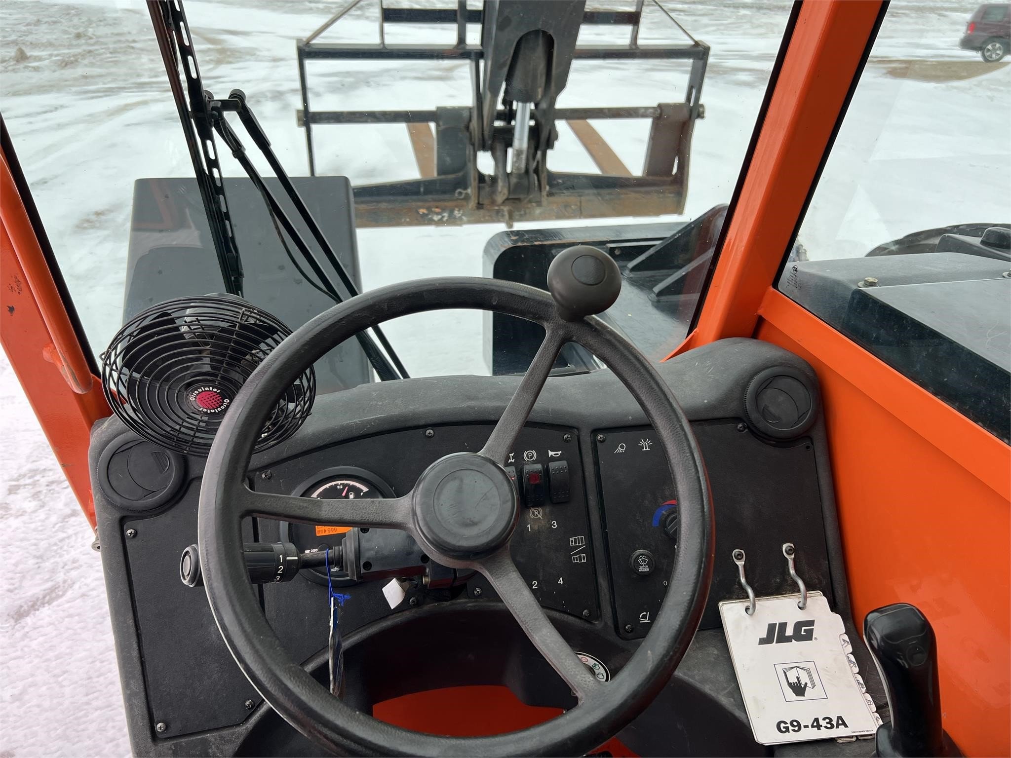 gallery 2015 JLG G9-43A Tellahandler