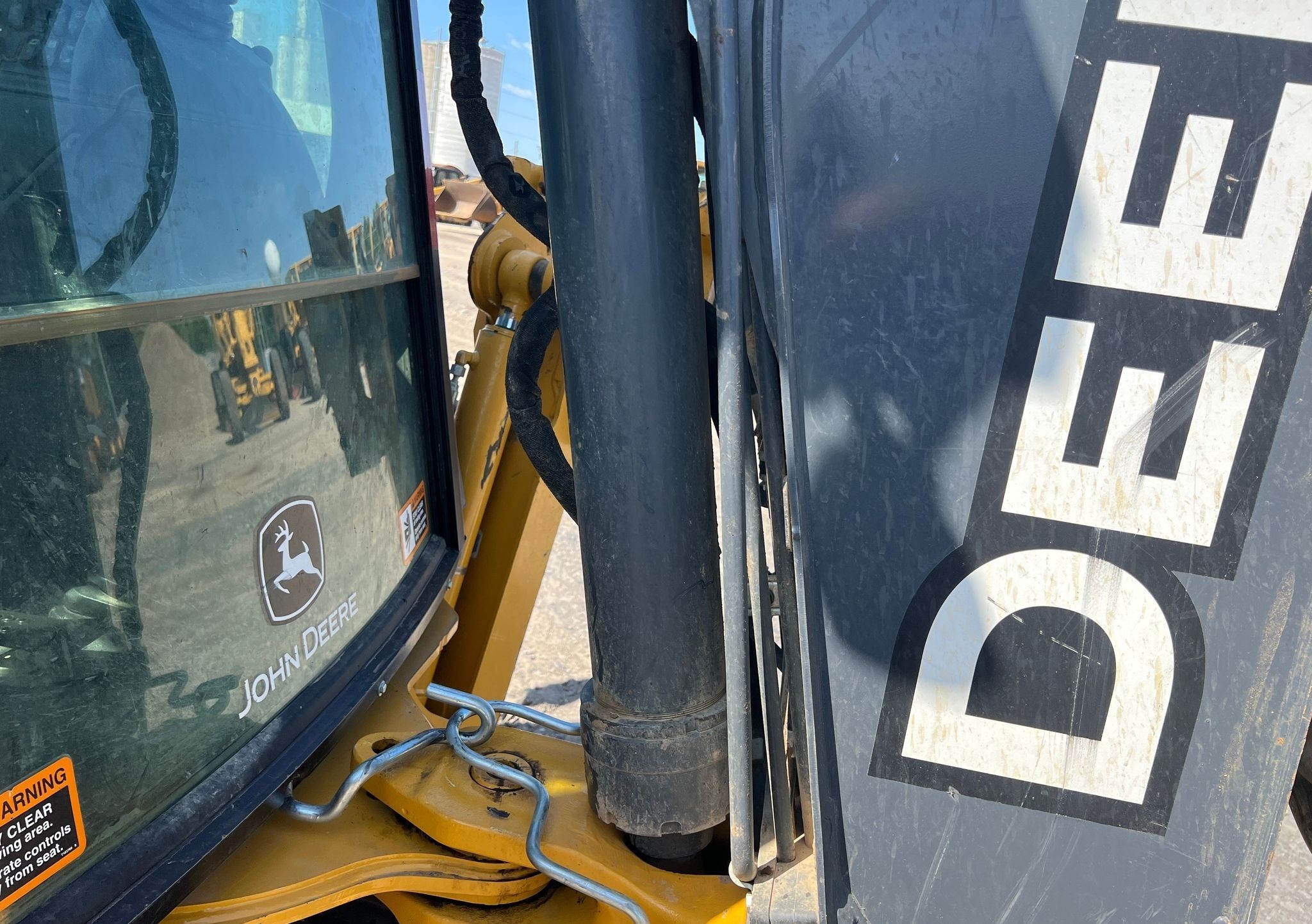 gallery 2020 John Deere 310L backhoe