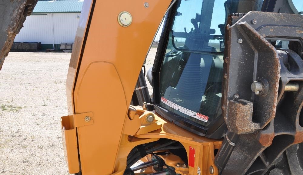 gallery 2019 Case 580 Super N 4x4 Loader Backhoe
