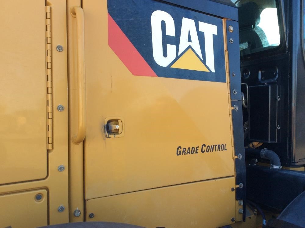 gallery 2015 Caterpillar 140M3AWD Motor Grader