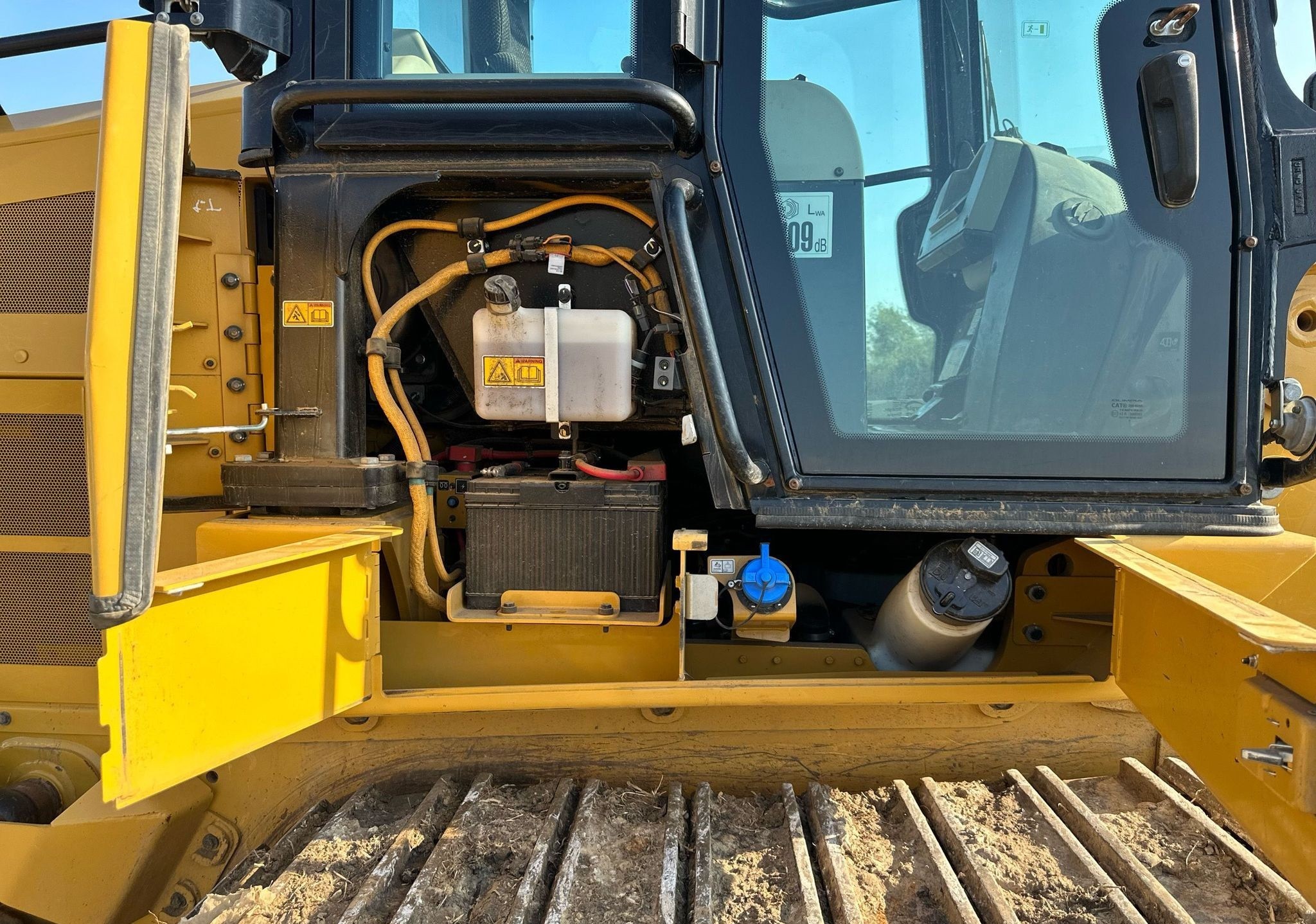 gallery 2018 Caterpillar 953K track loader