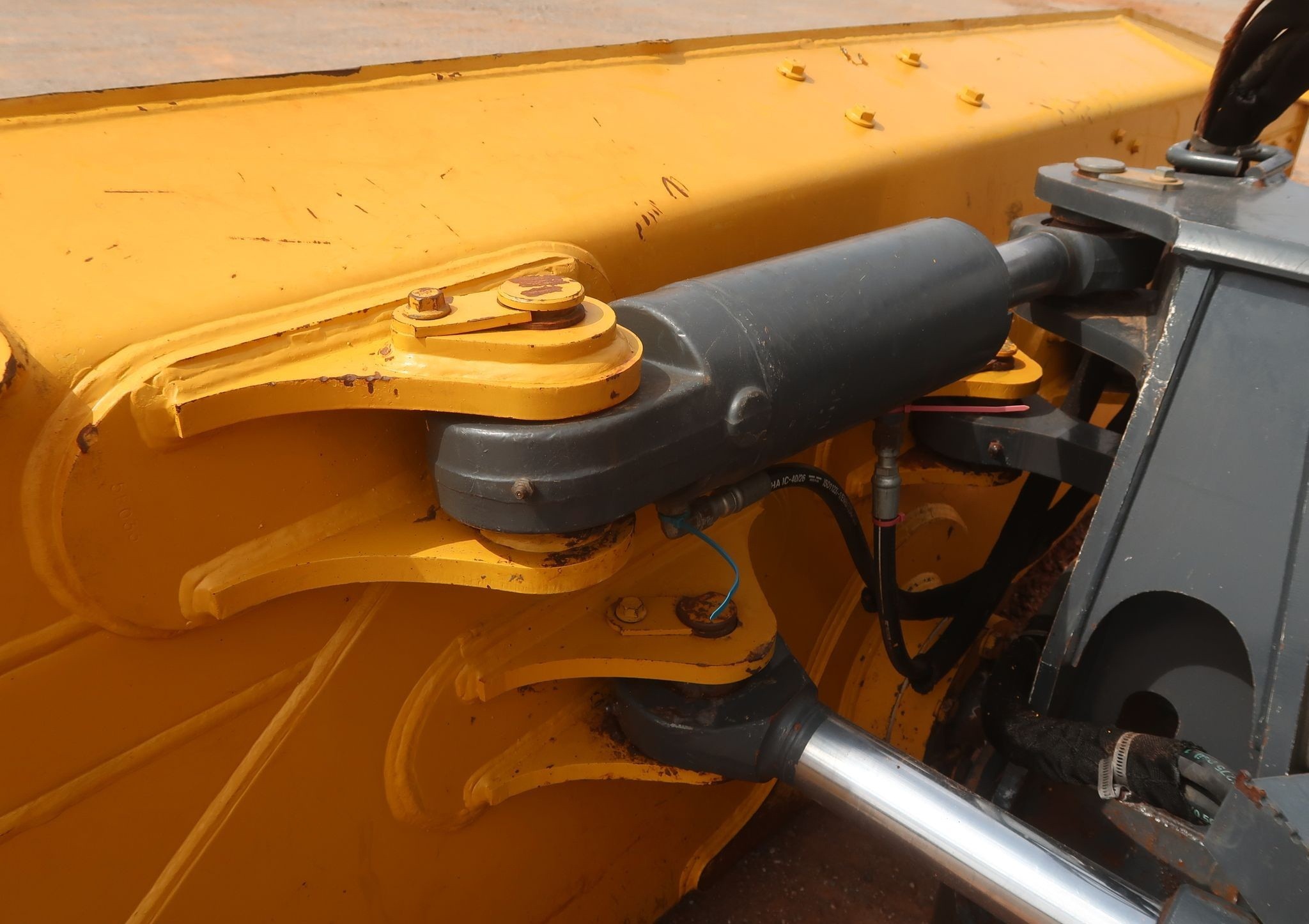 gallery 2015 John Deere 750K WLT dozer