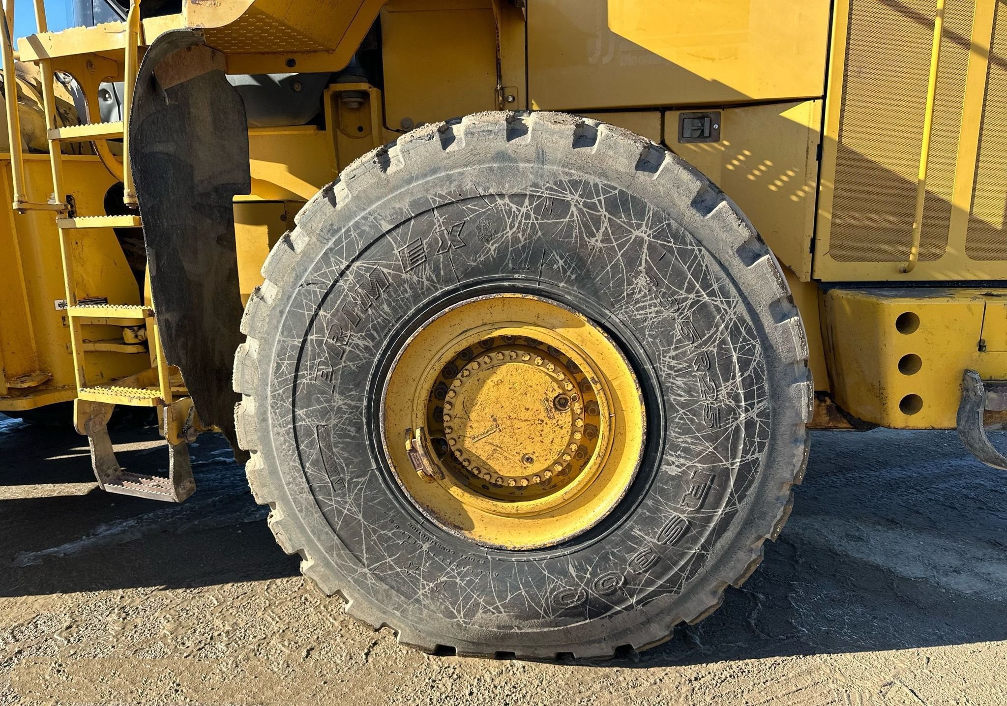 gallery 2006 John Deere 844J wheel loader
