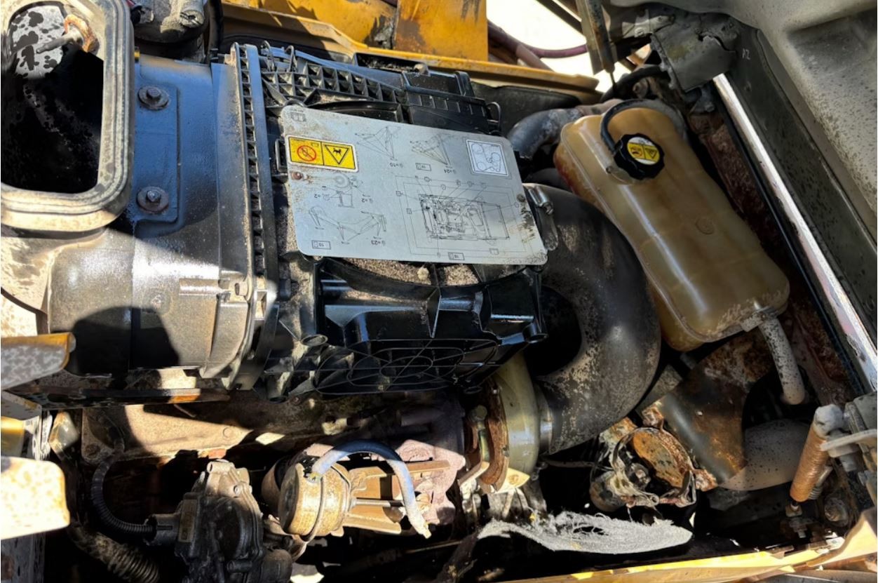 gallery 2016 Caterpillar 420F2 IT 4WD Backhoe