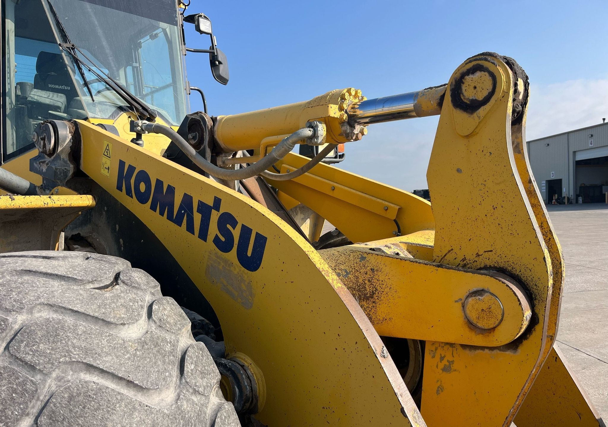 gallery 2015 Komatsu WA470-7 wheel loader