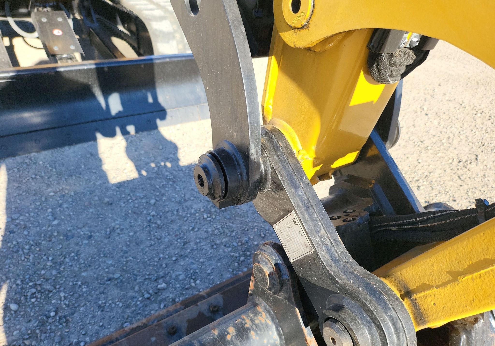 gallery 2023 Caterpillar 305CR mini excavator
