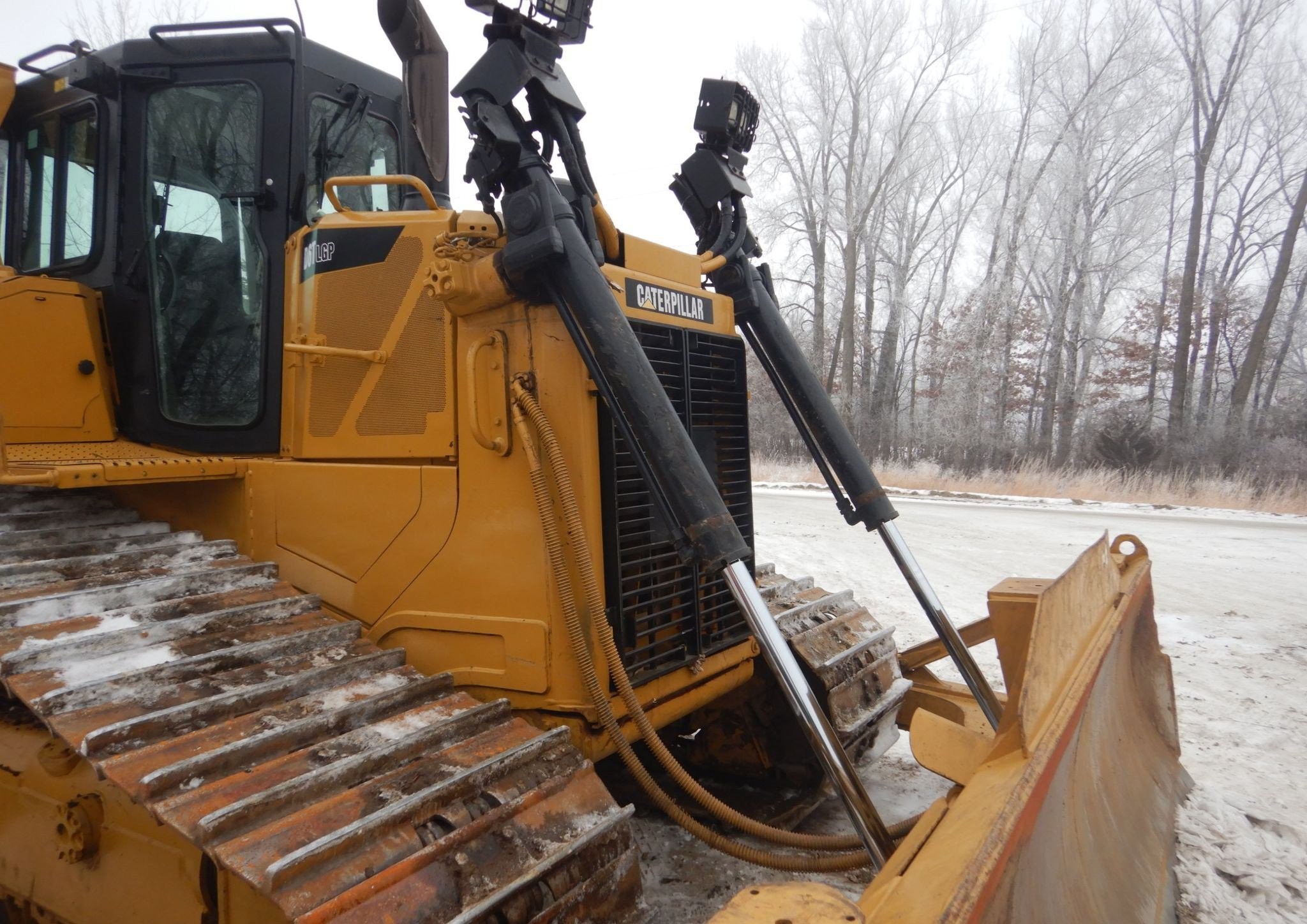 gallery Caterpillar D6T LGP dozer