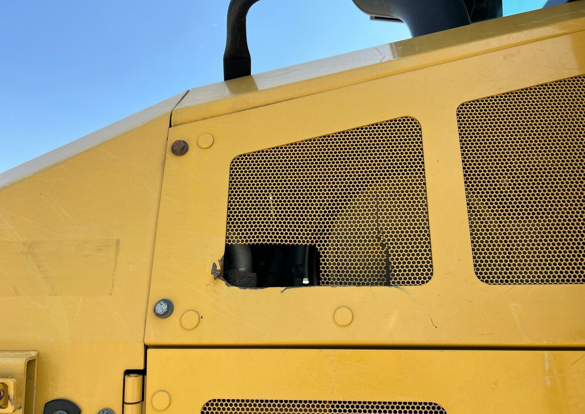 gallery 2016 Caterpillar 963K track loader