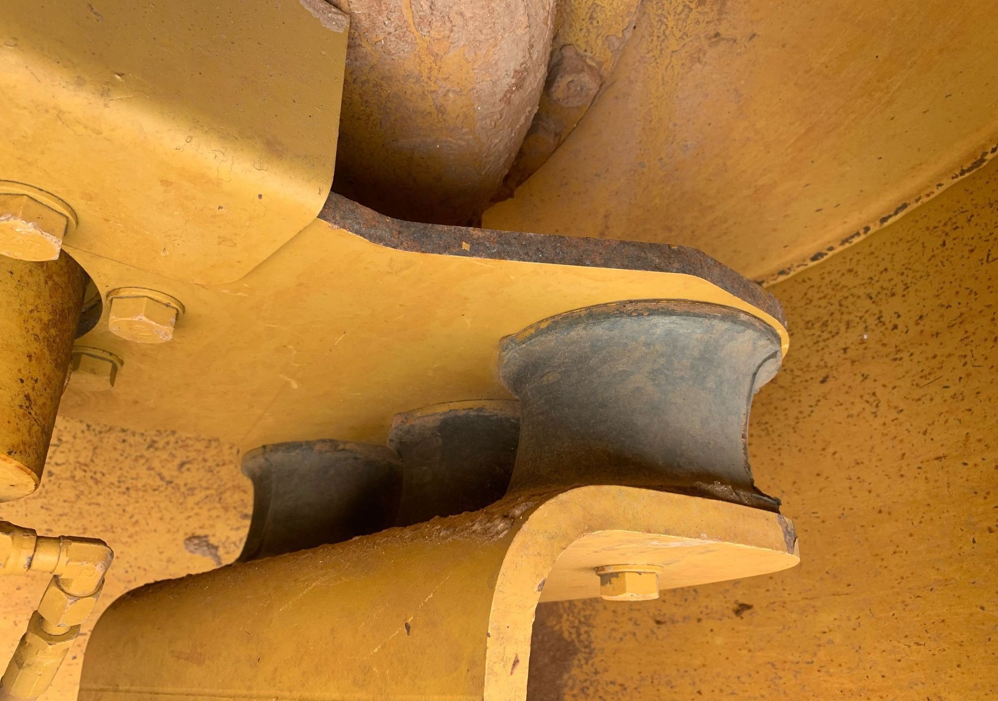 gallery 2008 Caterpillar CS56 single drum vibratory roller