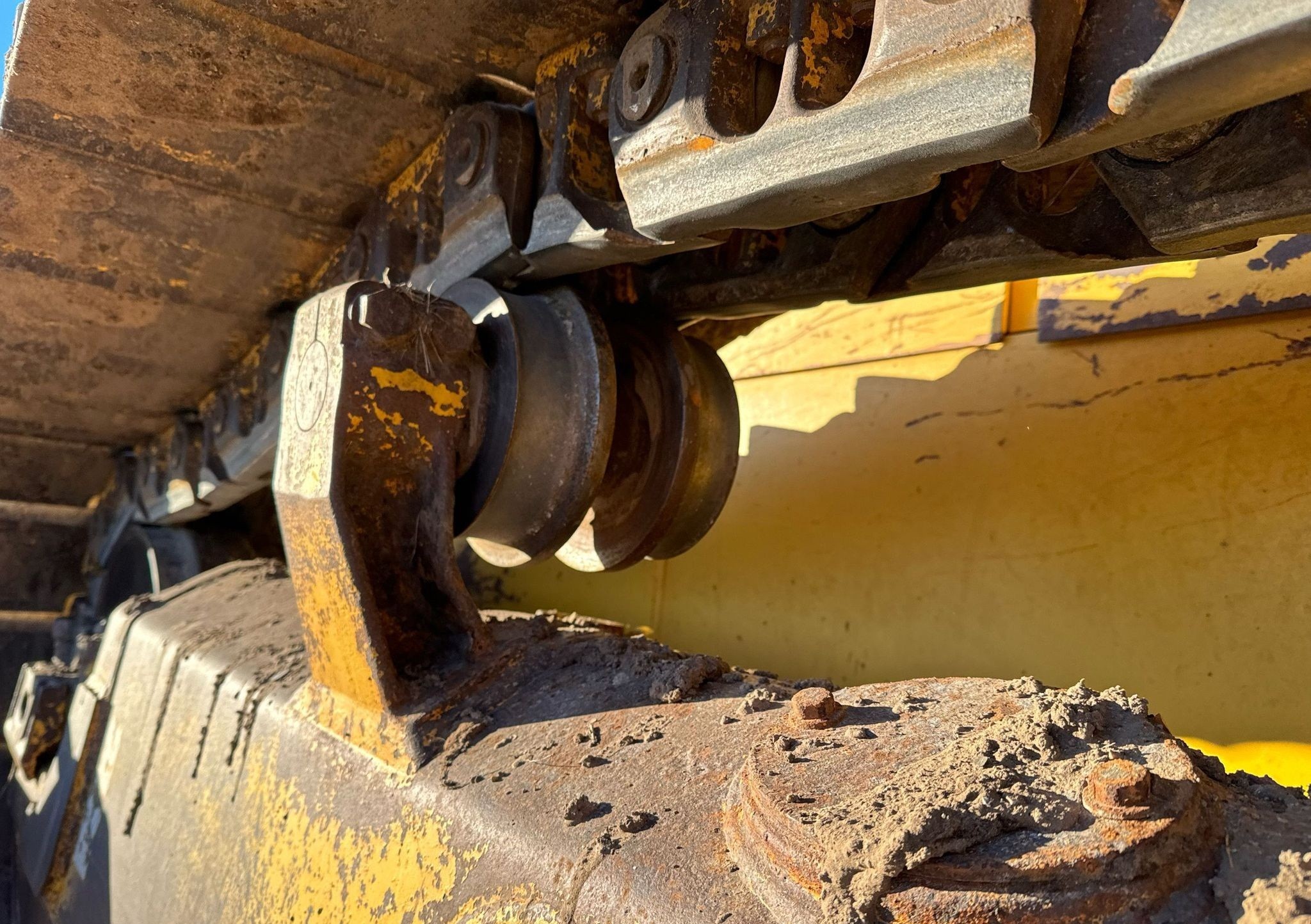 gallery 2013 Komatsu D65WX-17 dozer