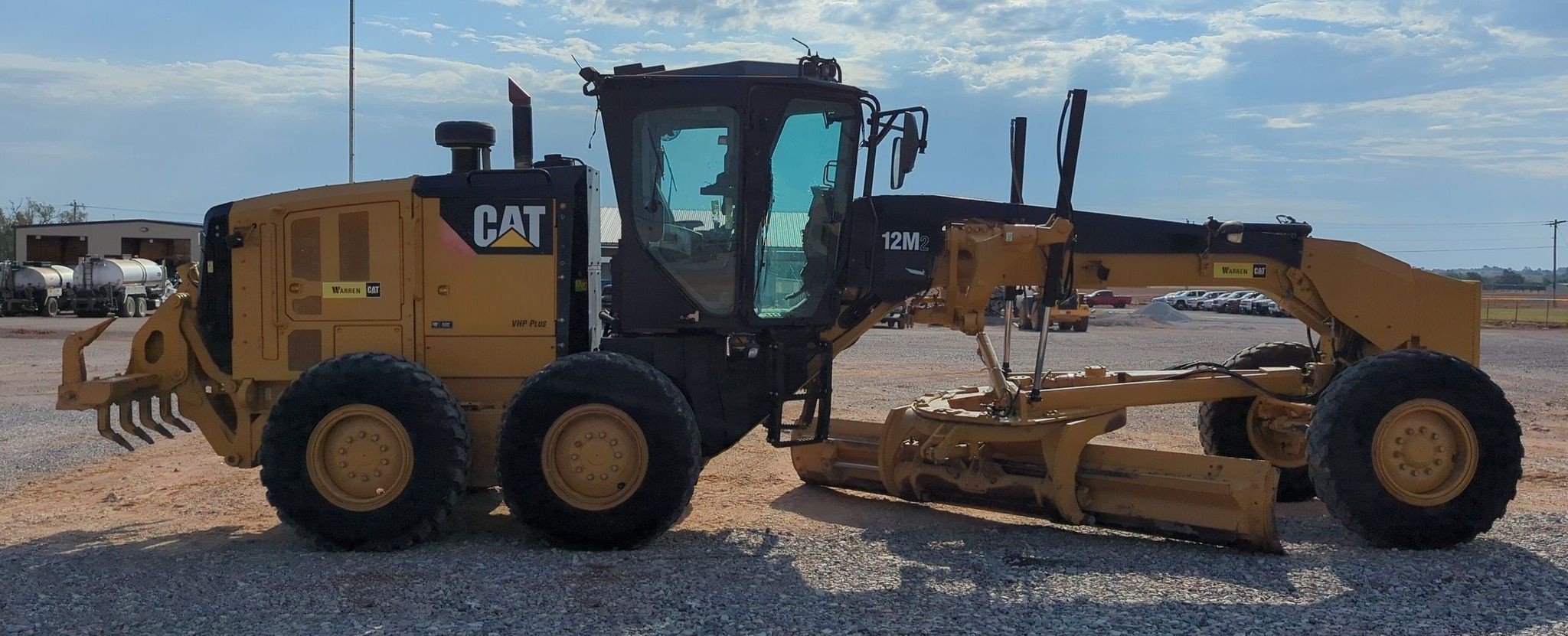 gallery 2013 Caterpillar 12M2 VHP Plus motor grader