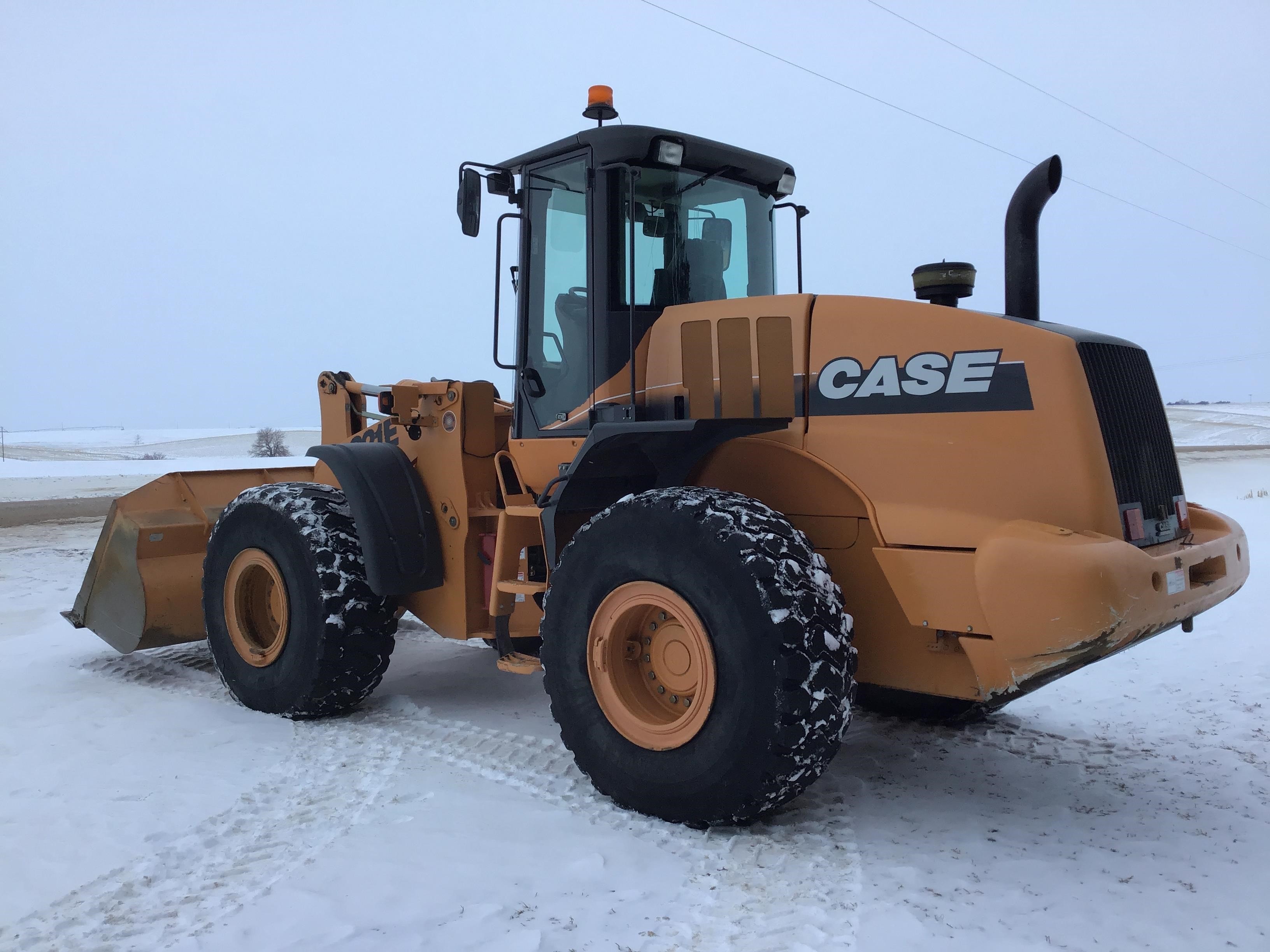 gallery 2010 Case 821E Wheel Loader