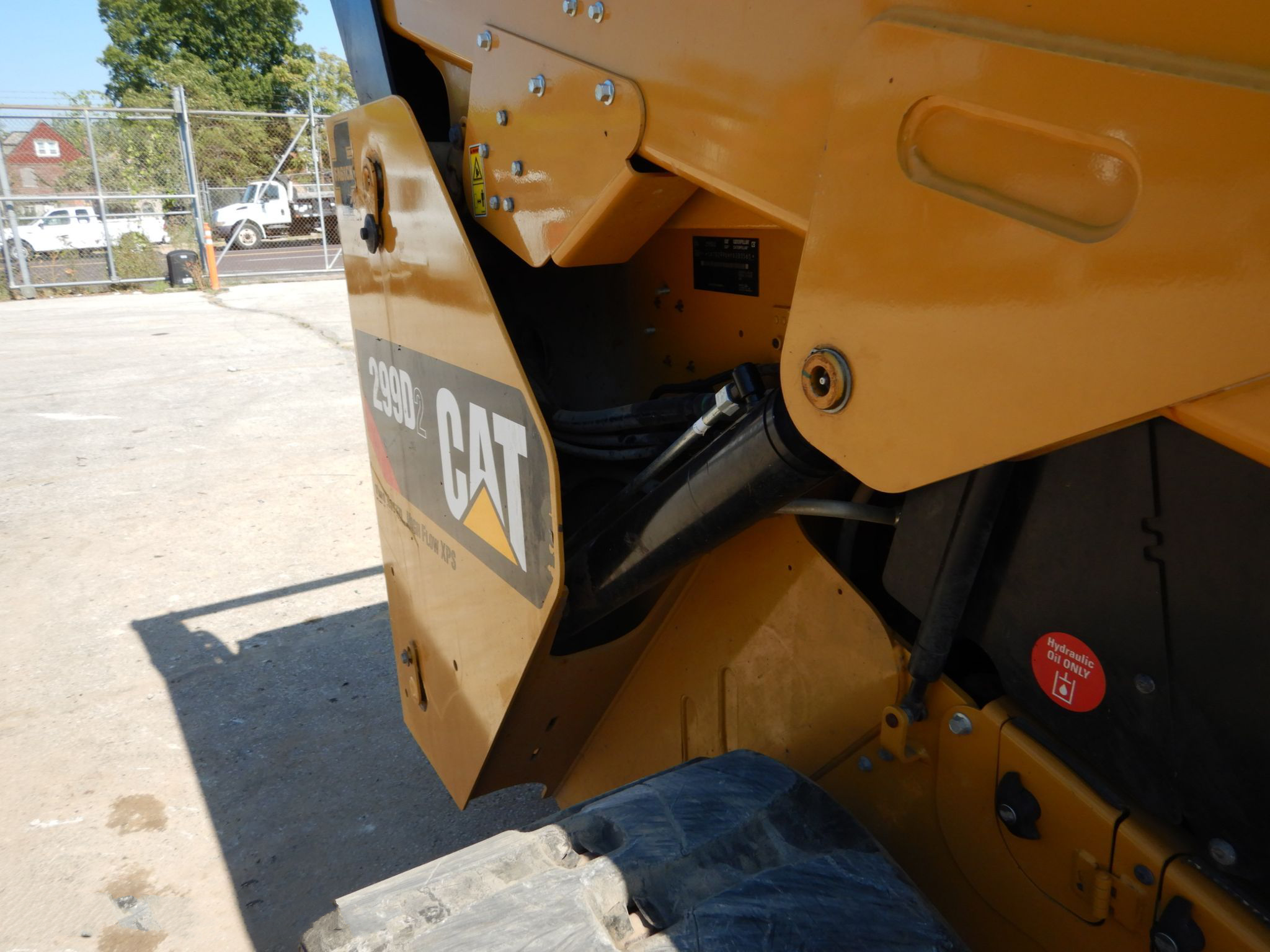 gallery 2018 Caterpillar 299D2 skid steer