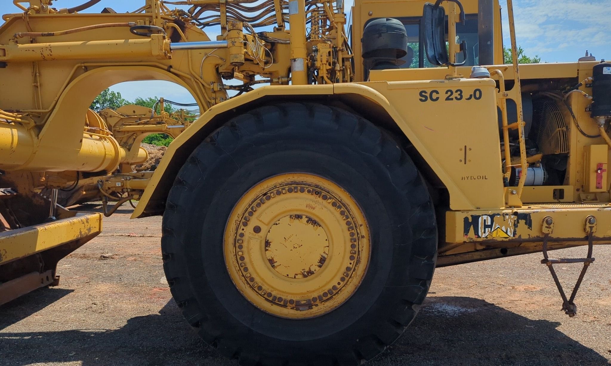 gallery 1995 Caterpillar 623F Elevating Scraper