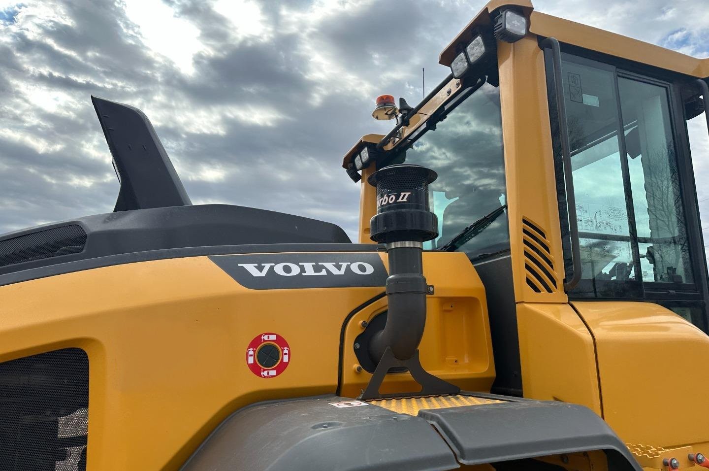 gallery 2018 Volvo L90H Wheel Loader