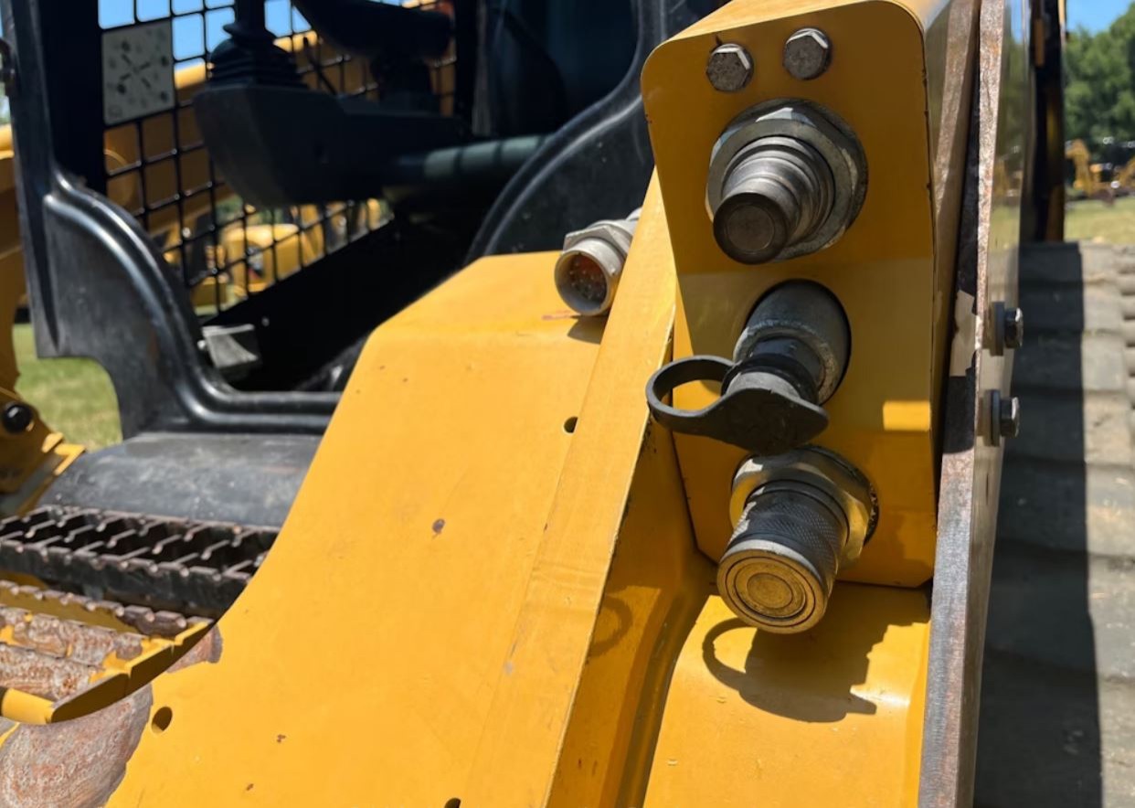 gallery 2022 Caterpillar 299D3 Skid Steer Track Loader