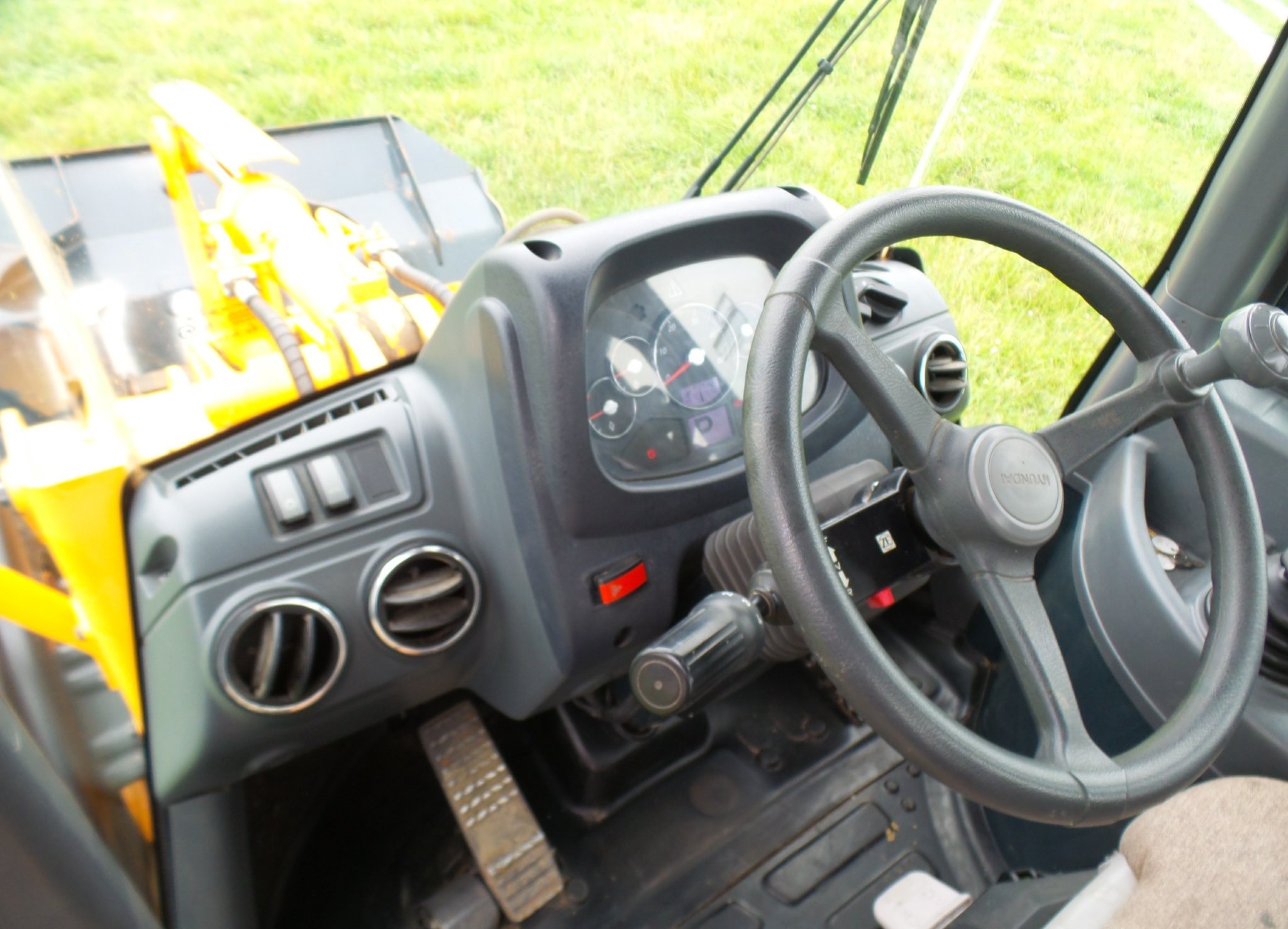 gallery 2013 Hyundai HL740-9 wheel loader