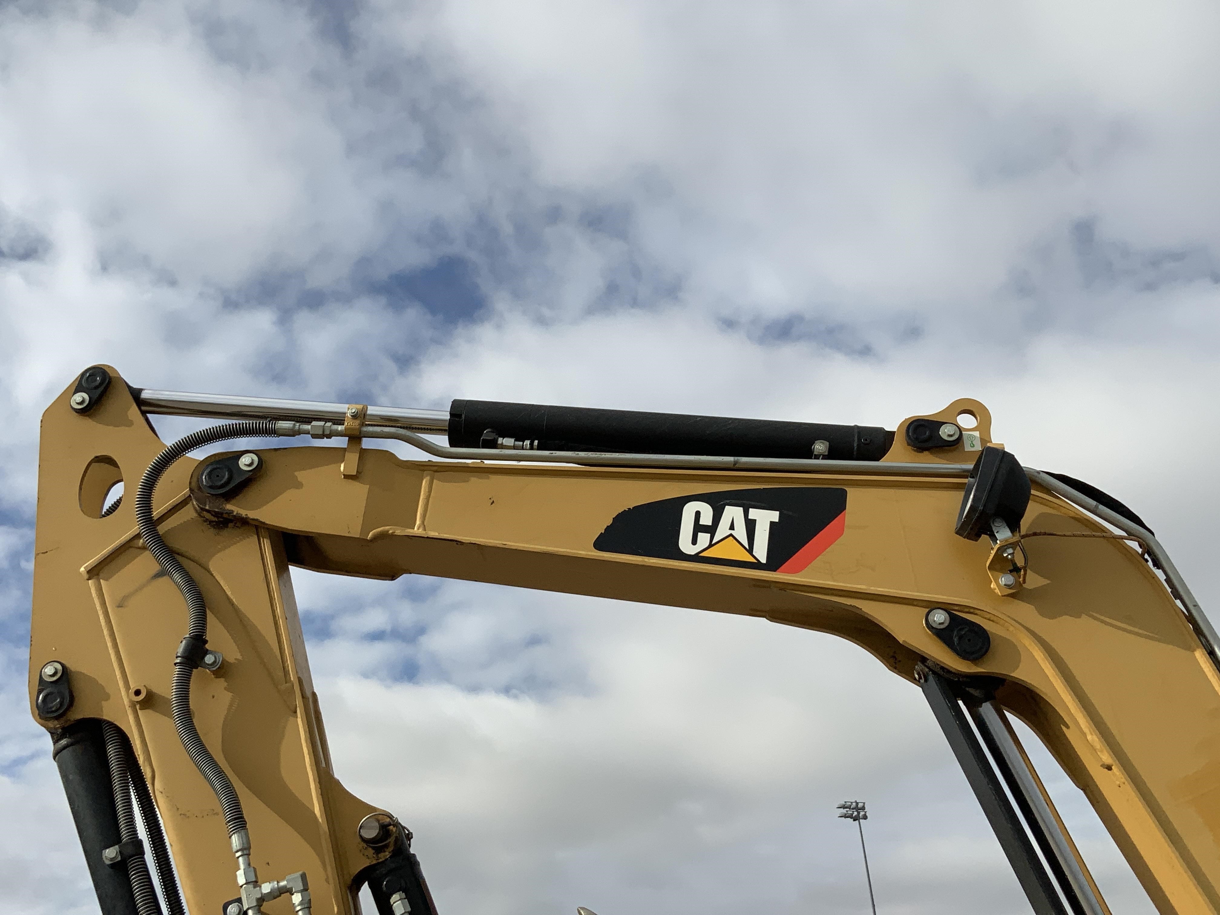 gallery 2014 Caterpillar 305E Mini Excavator