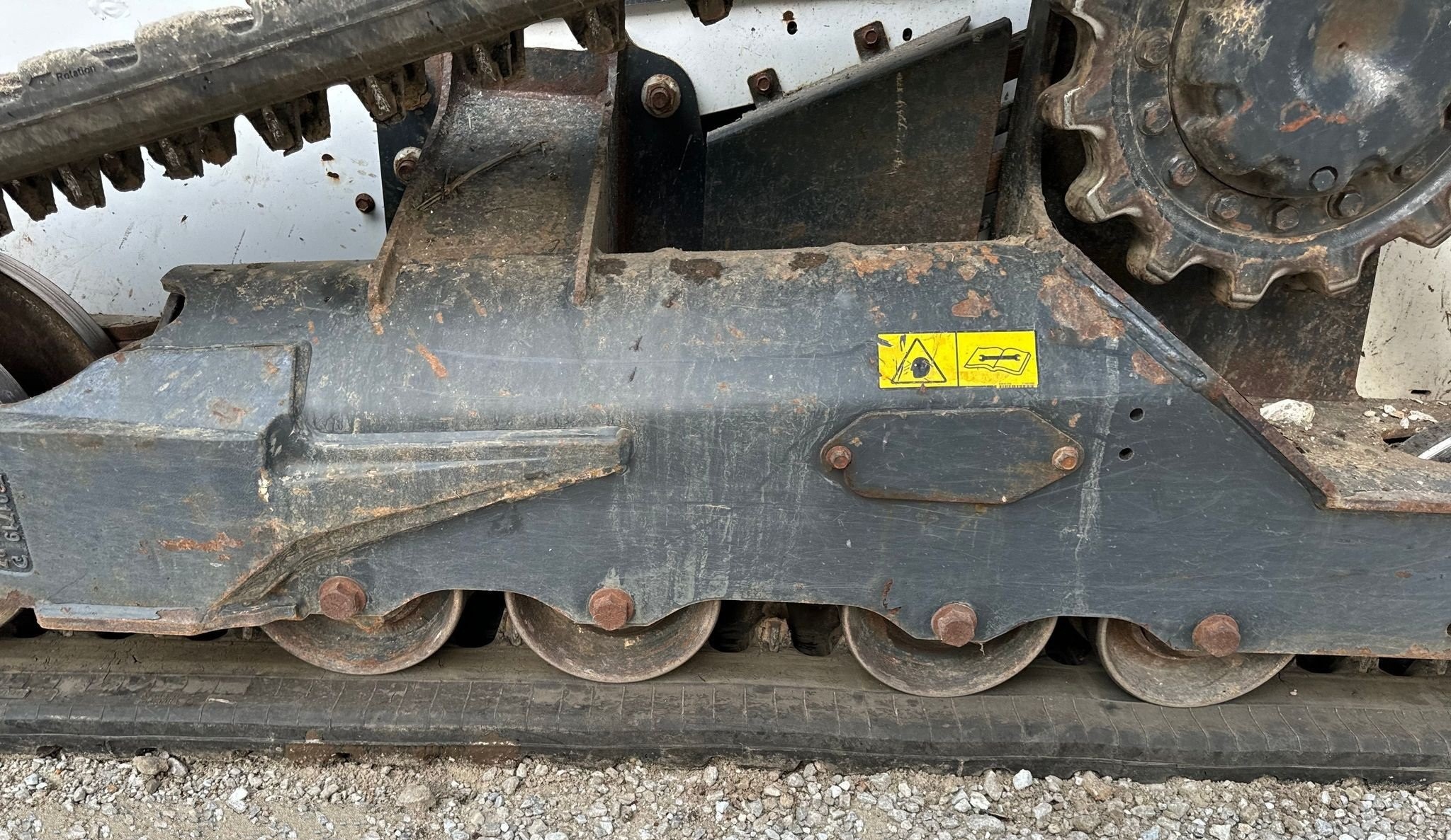 gallery 2022 Bobcat T76 R-Series tracked skid steer loader