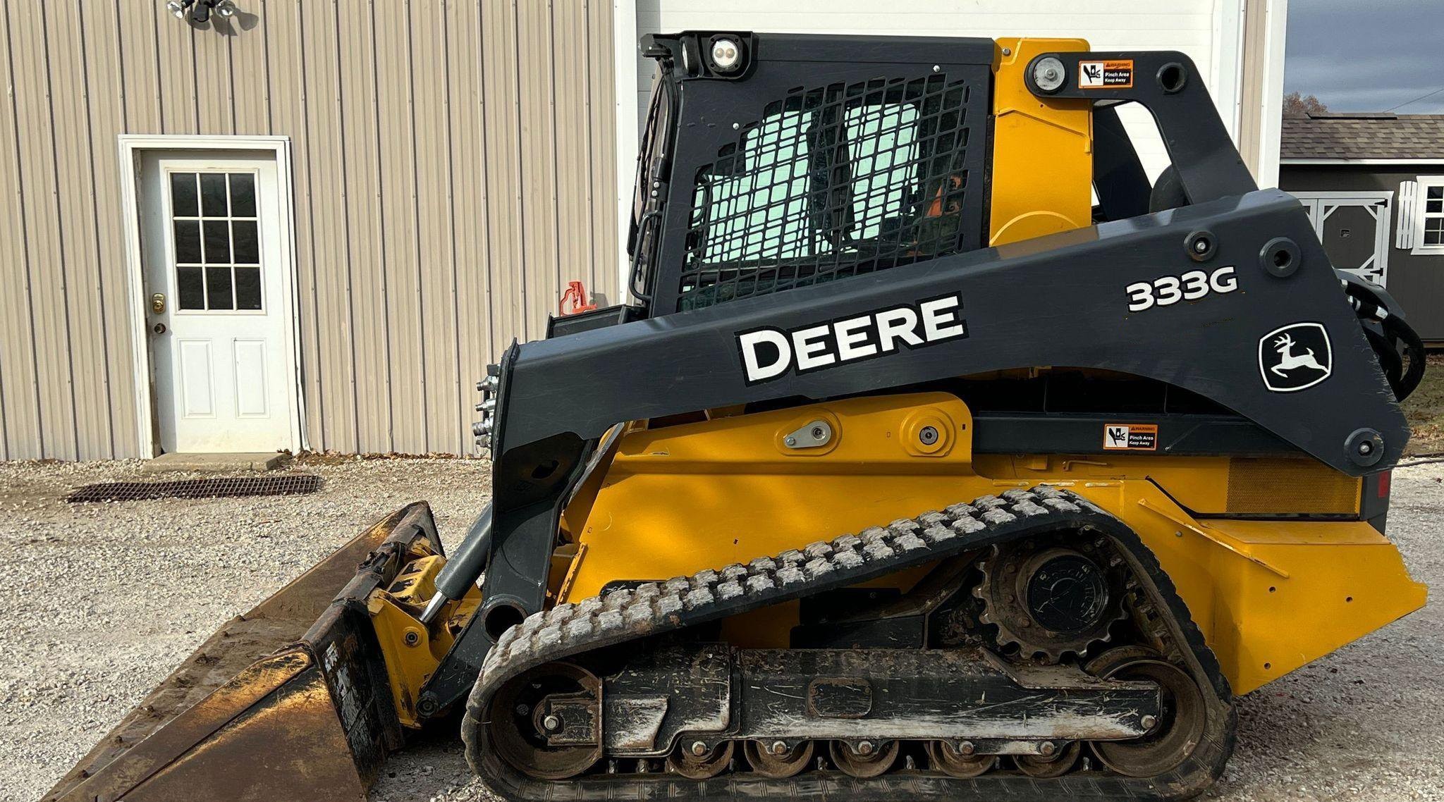 gallery 2019 John Deere 333G  tracked skid steer loader