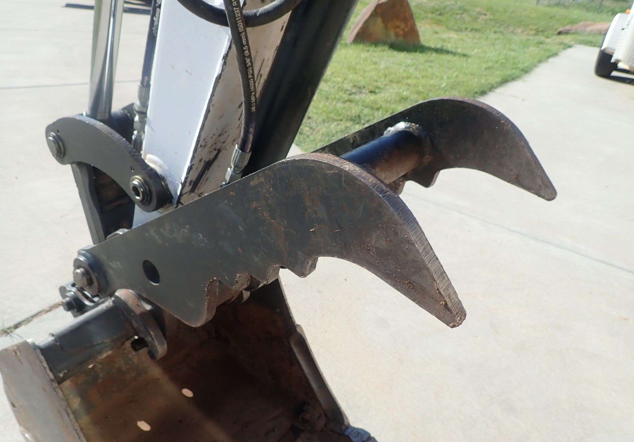 gallery 2015 Bobcat E35  mini excavator