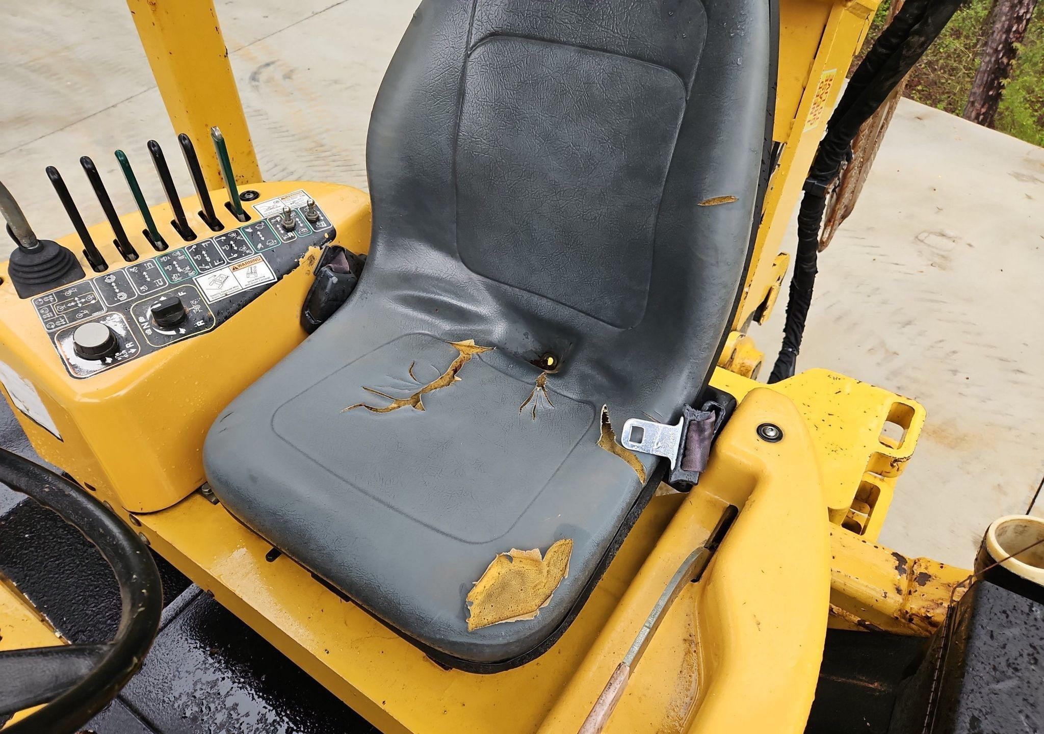 gallery 2014 Vermeer RTX1250 cable plow