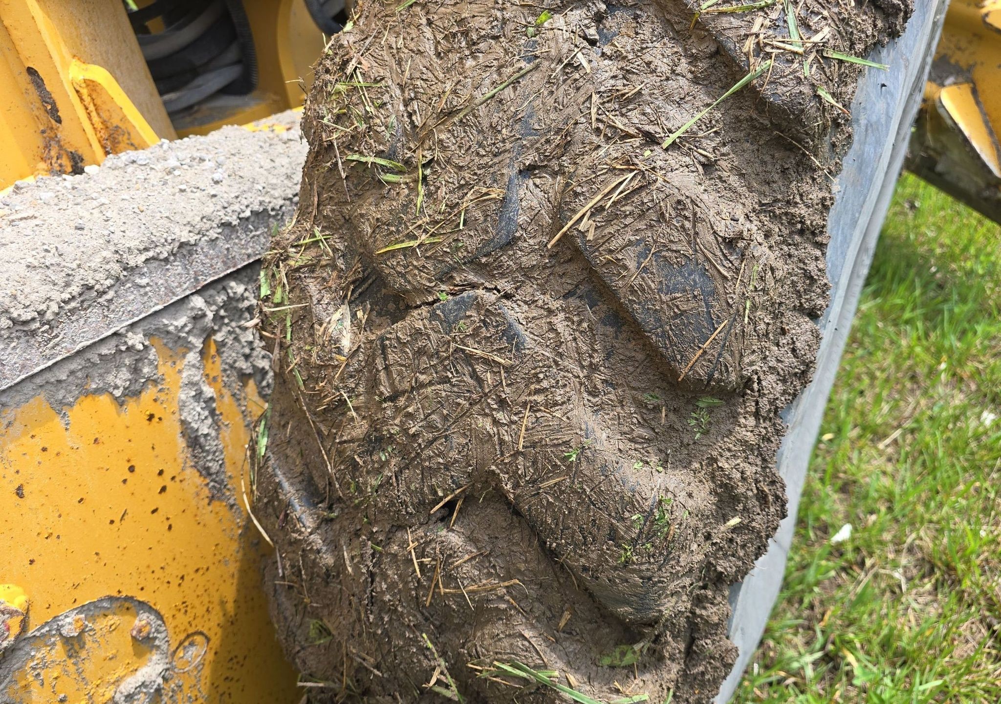 gallery 2013 John Deere 770G motor grader
