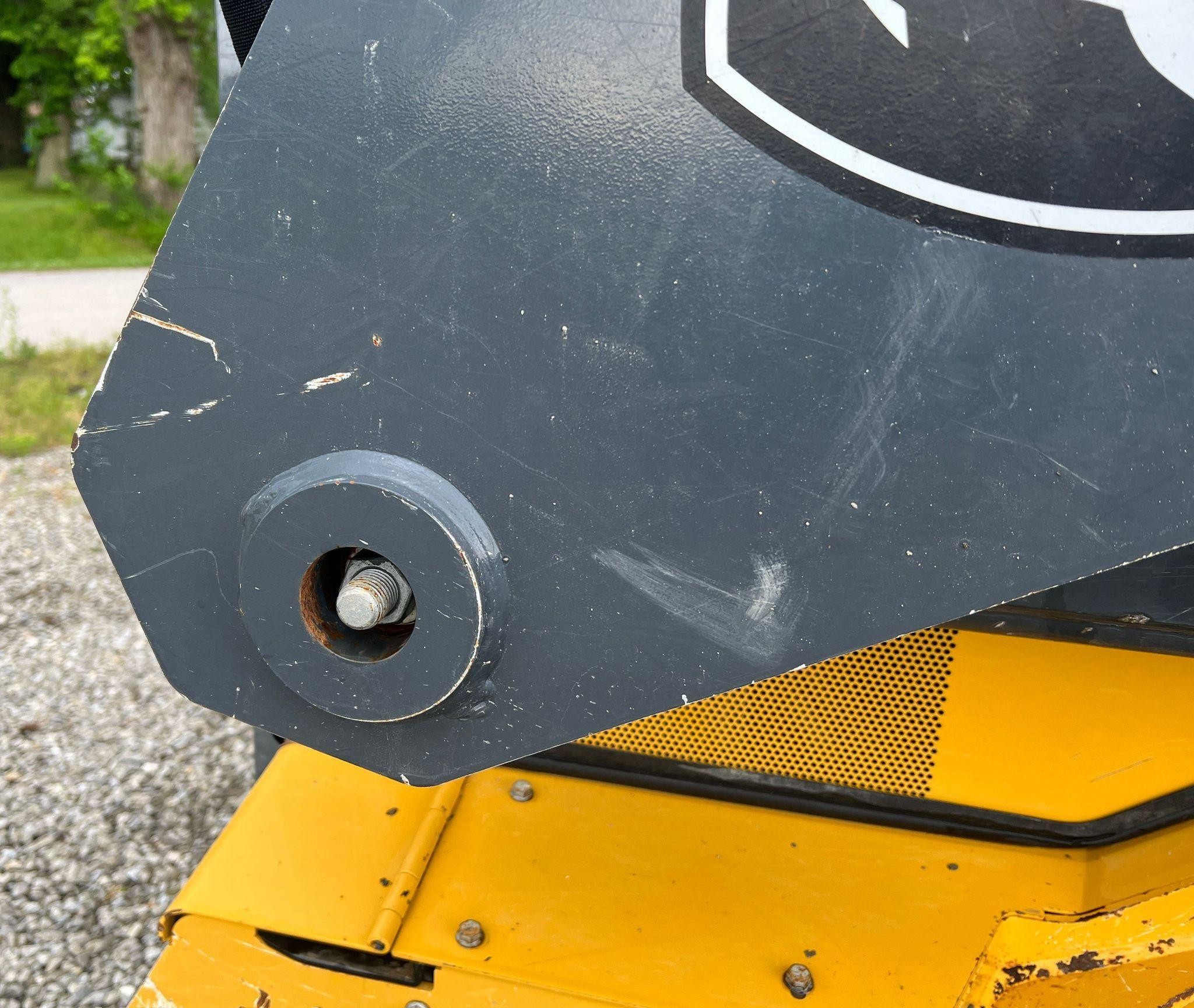 gallery 2017 John Deere 333G skid steer loader