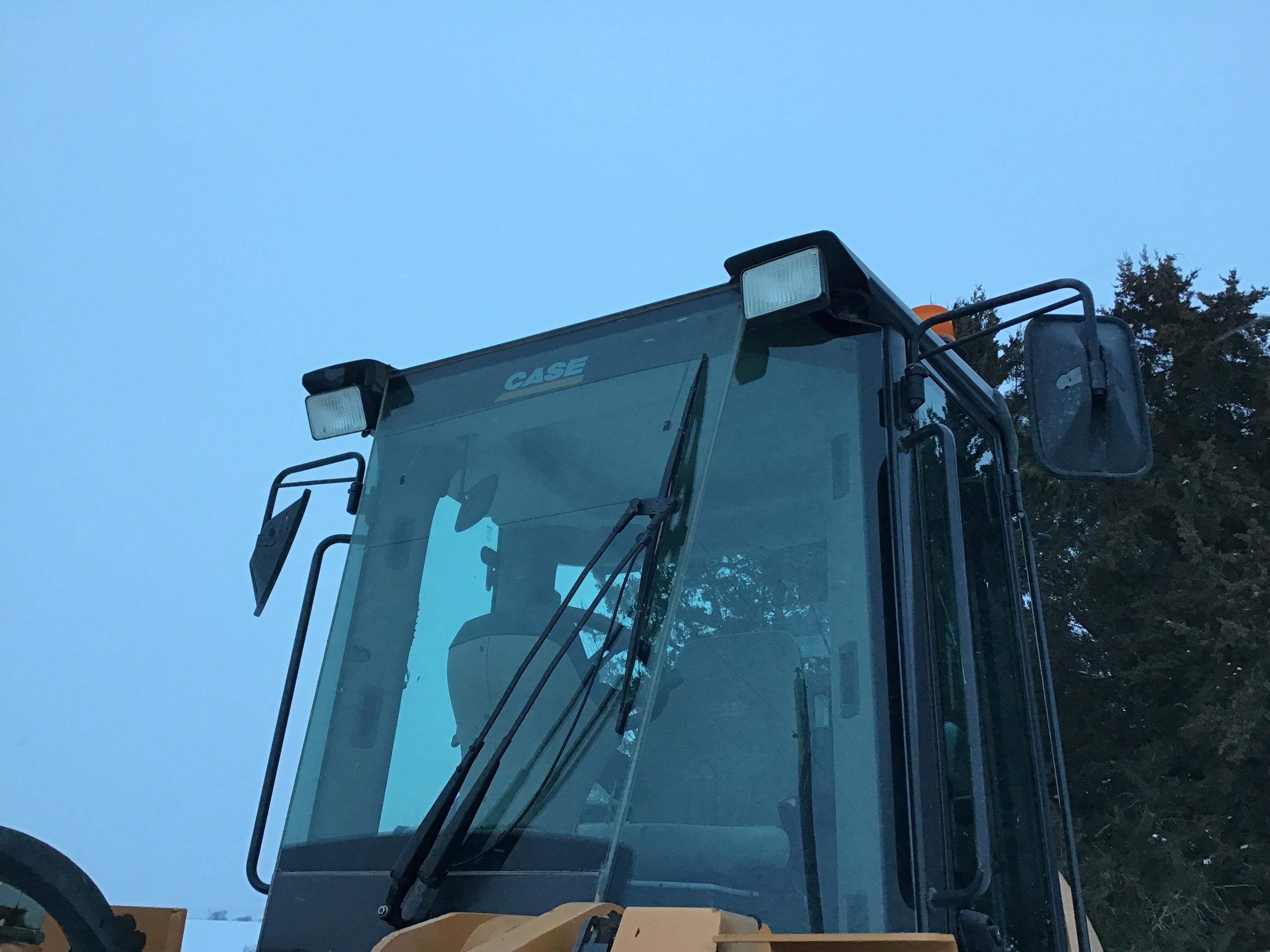 gallery 2010 Case 821E Wheel Loader
